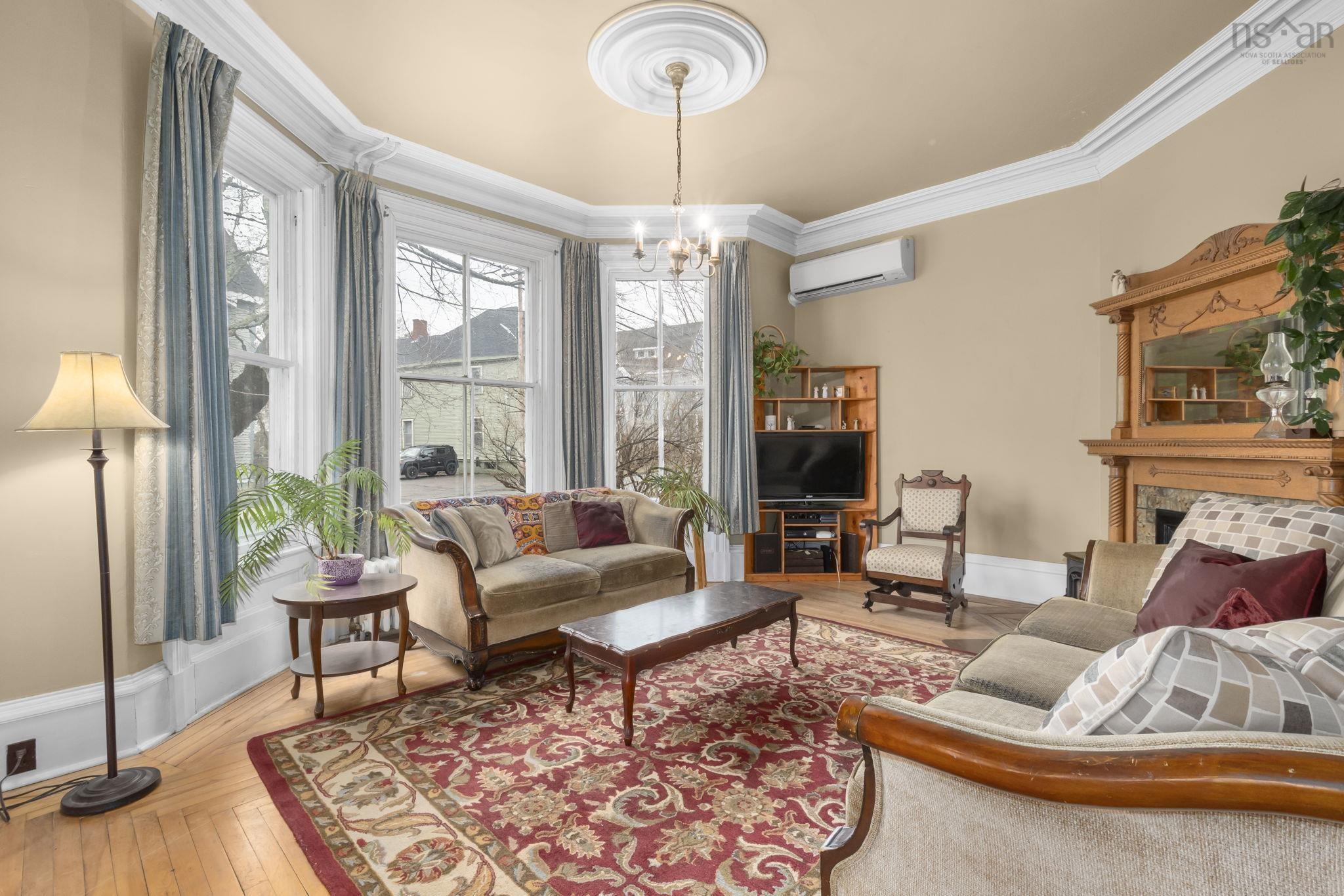 $549,000.00: 304 Clifton Avenue, Windsor