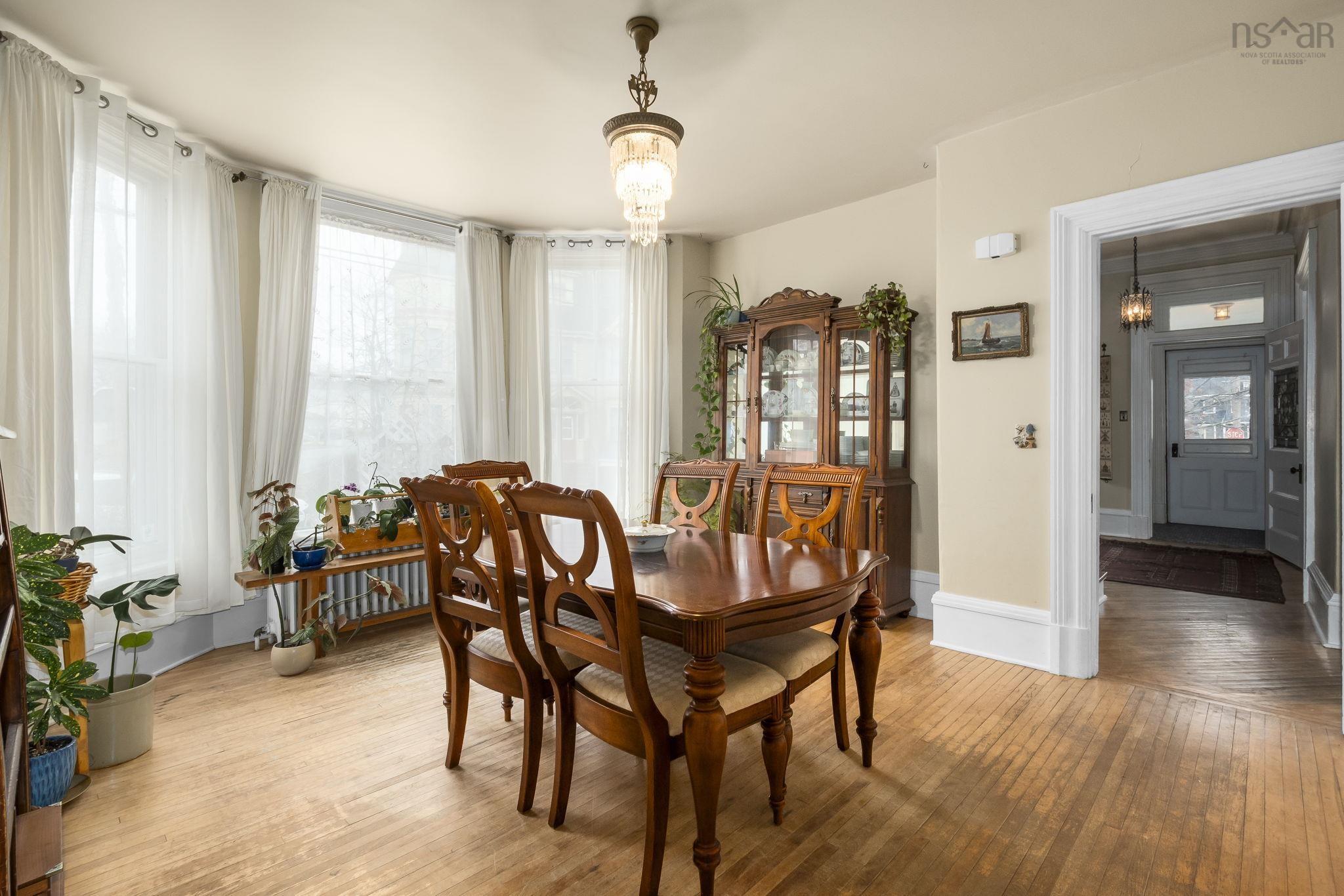 $549,000.00: 304 Clifton Avenue, Windsor