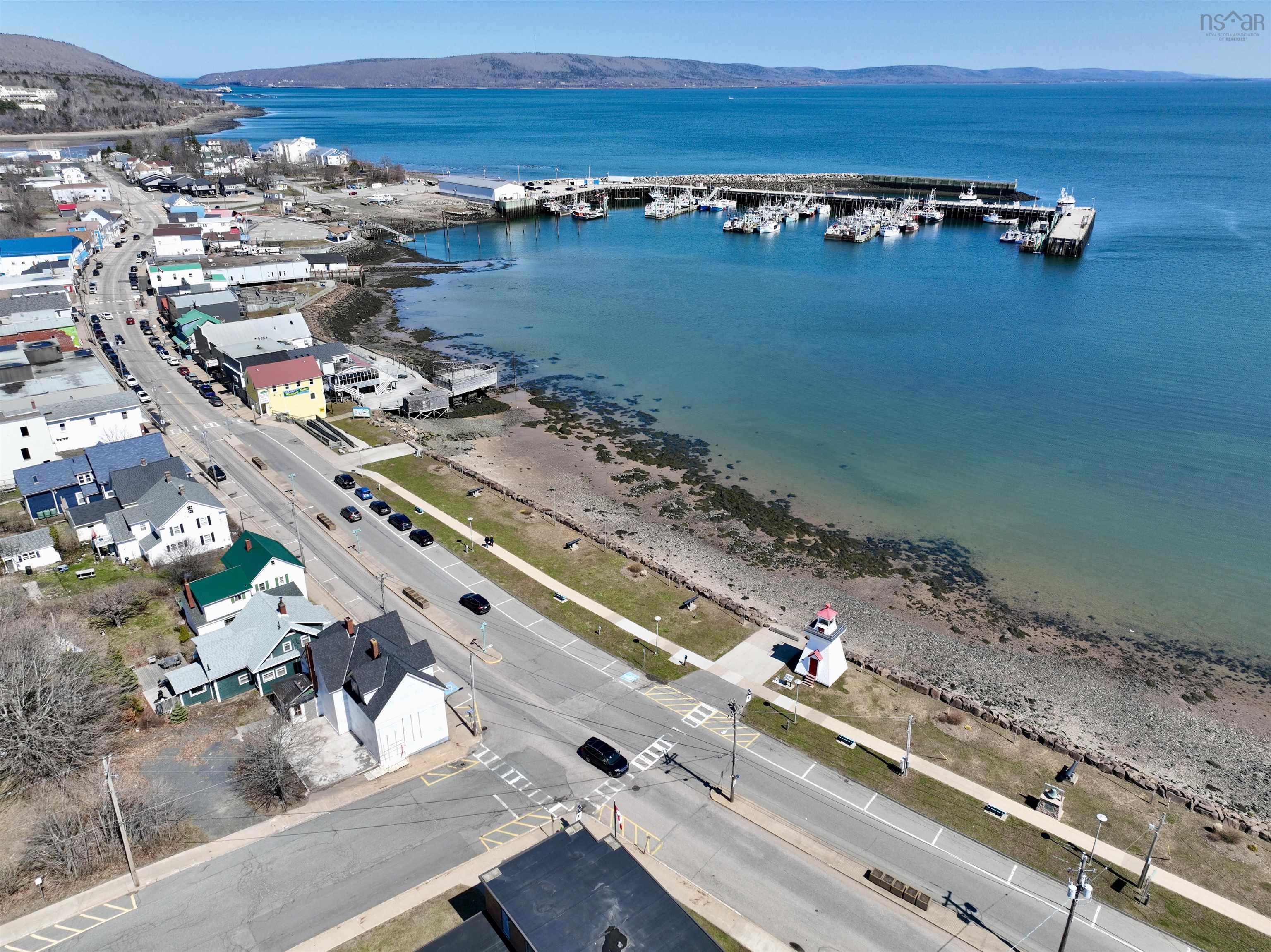 $195,888.00: 9 Water Street, Digby