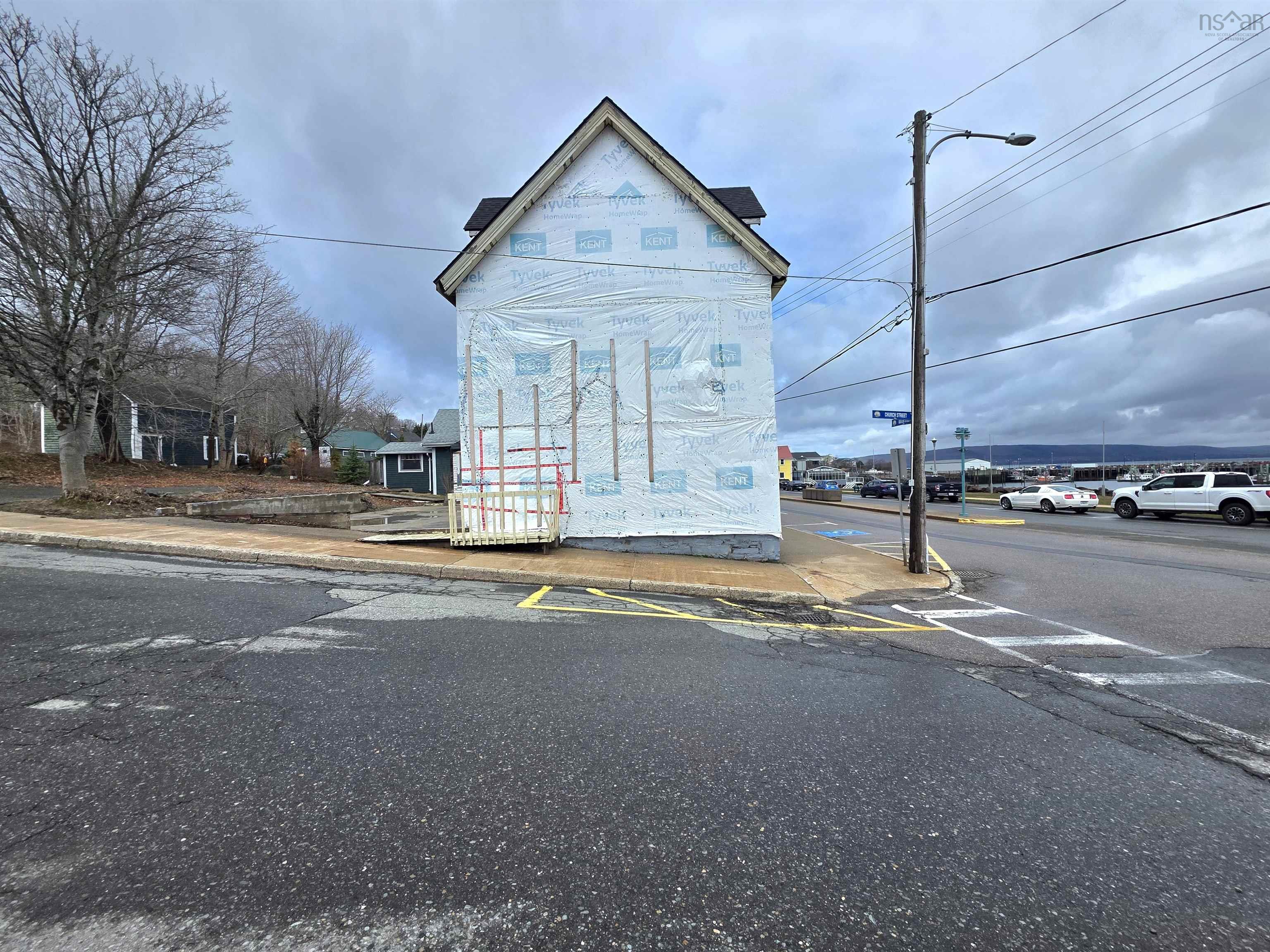$195,888.00: 9 Water Street, Digby