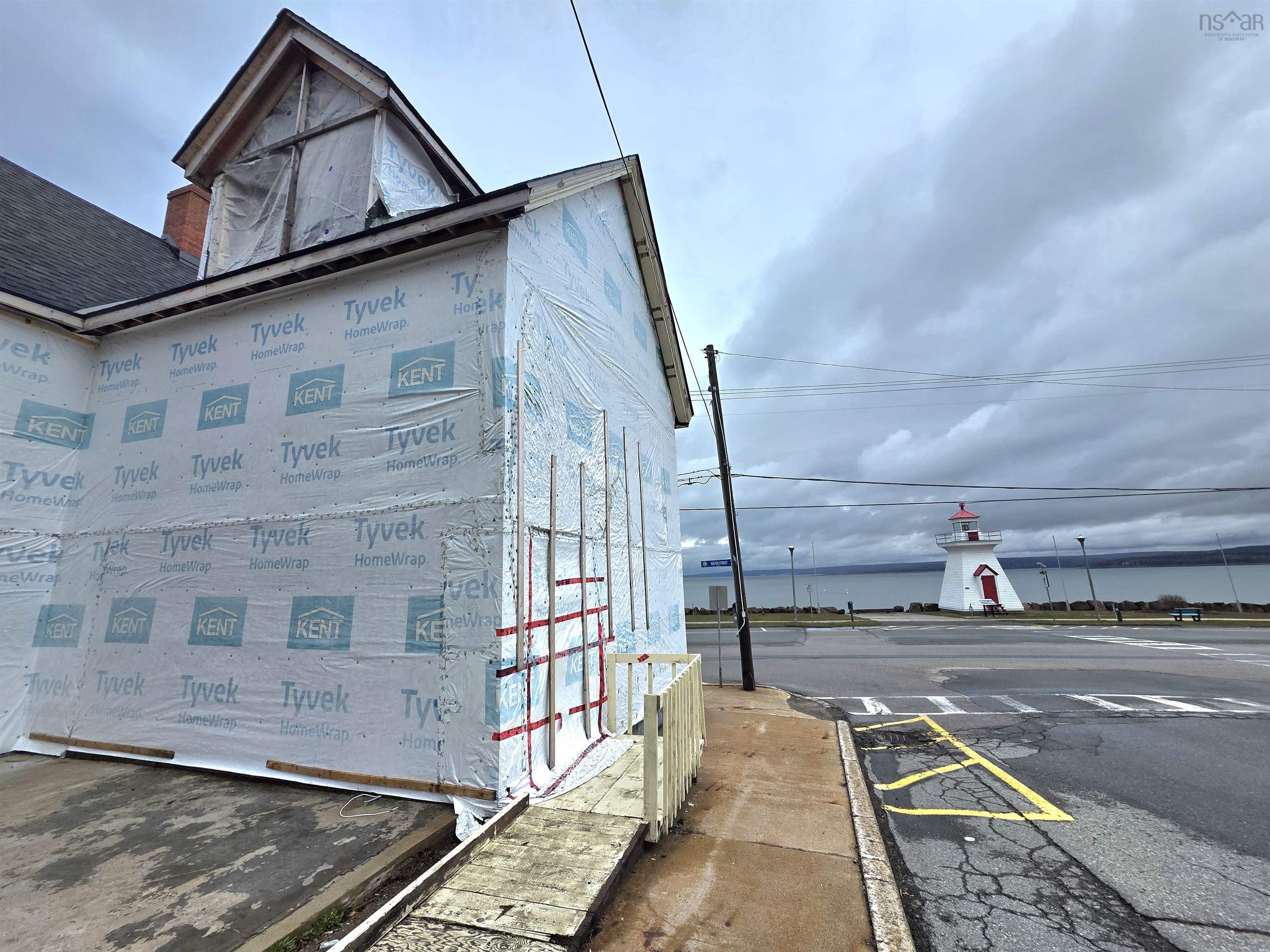 $195,888.00: 9 Water Street, Digby
