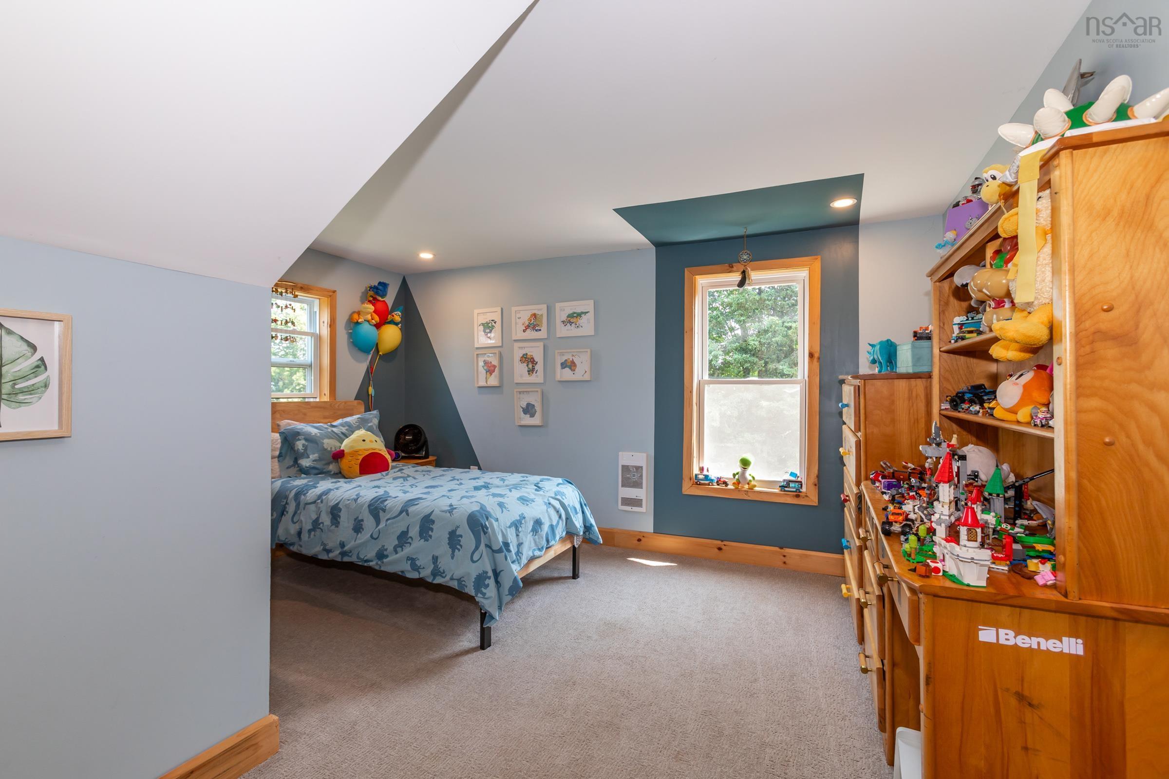 $499,999.00: 1242 Highway 201, Round Hill