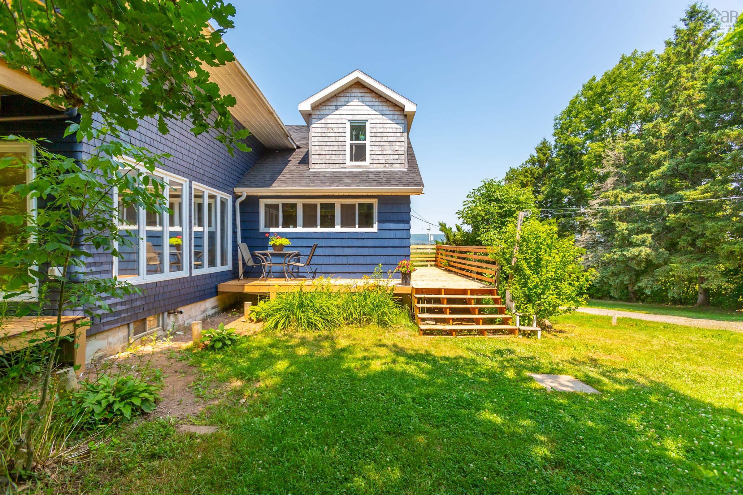 $499,999.00: 1242 Highway 201, Round Hill