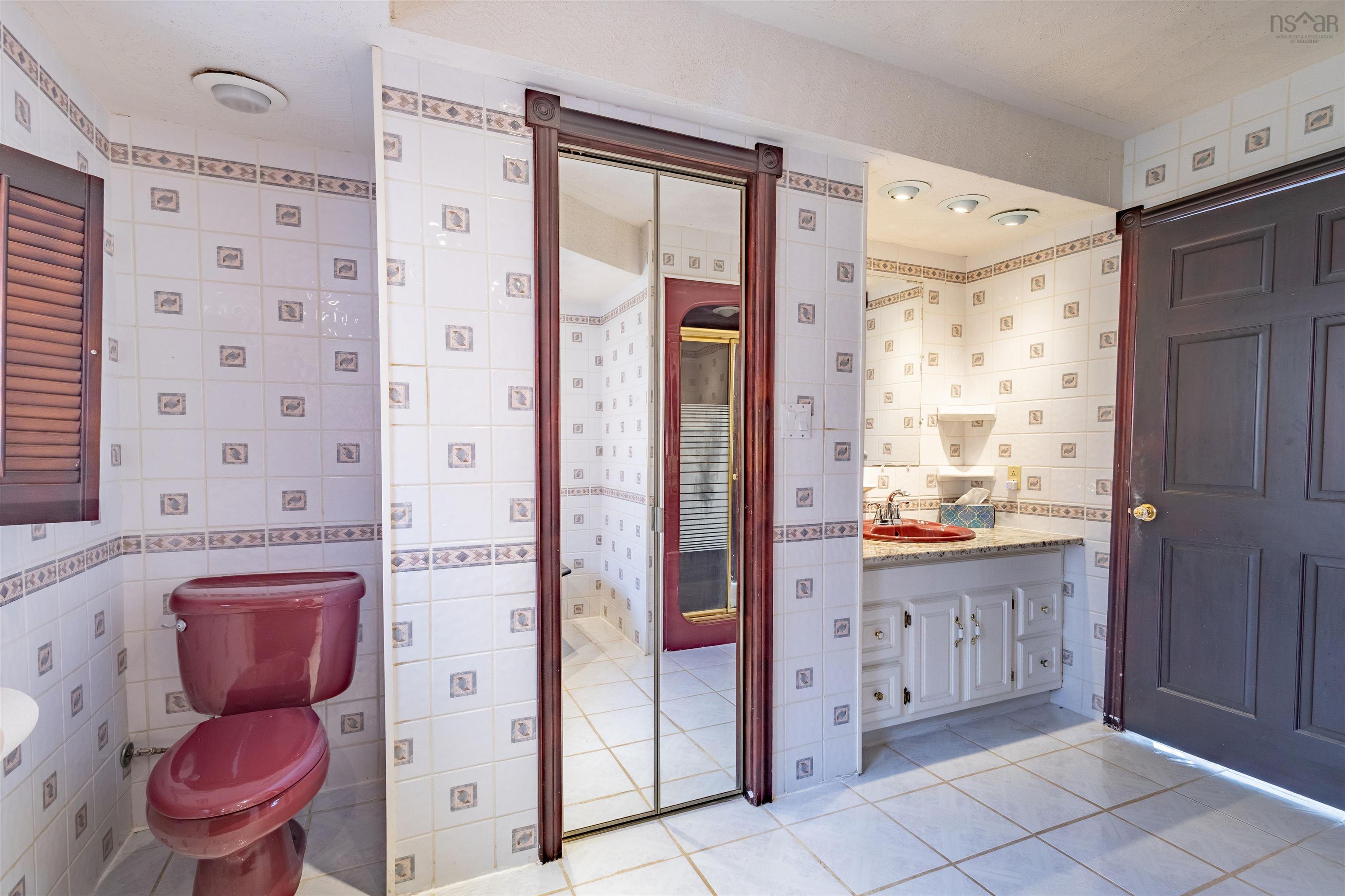 $449,000.00: 10383 105 Highway, Aberdeen