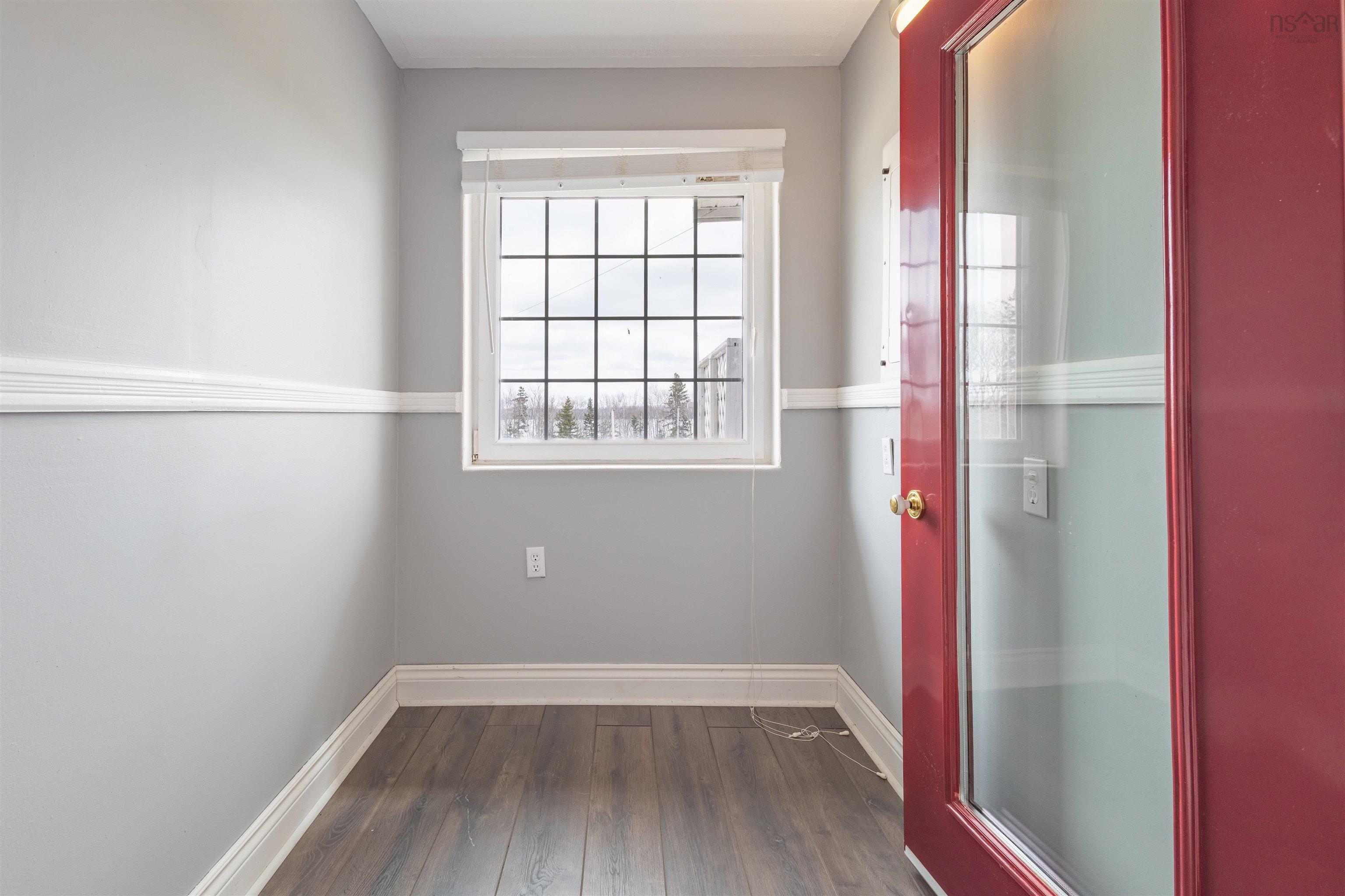 $449,000.00: 10383 105 Highway, Aberdeen