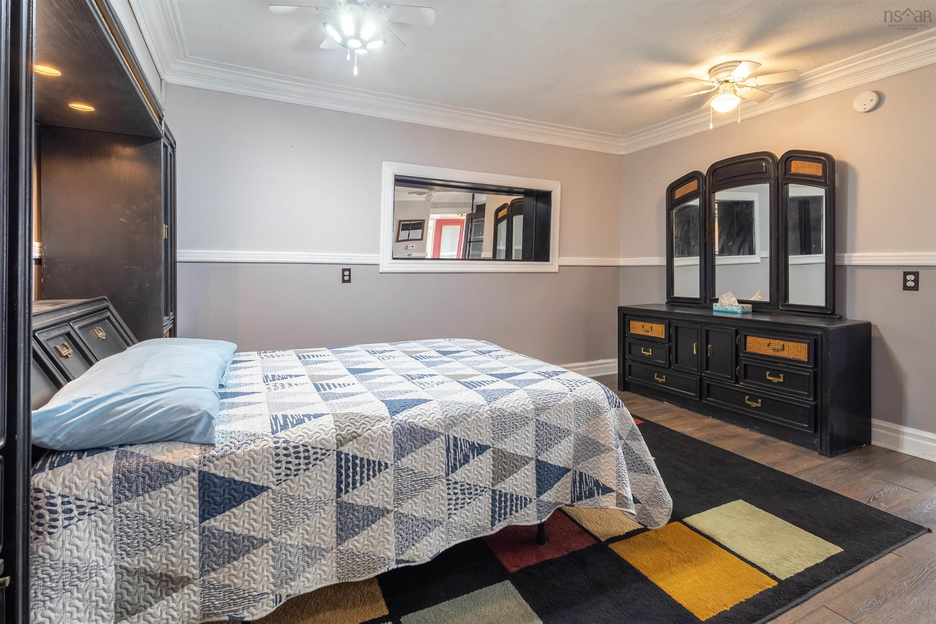 $449,000.00: 10383 105 Highway, Aberdeen