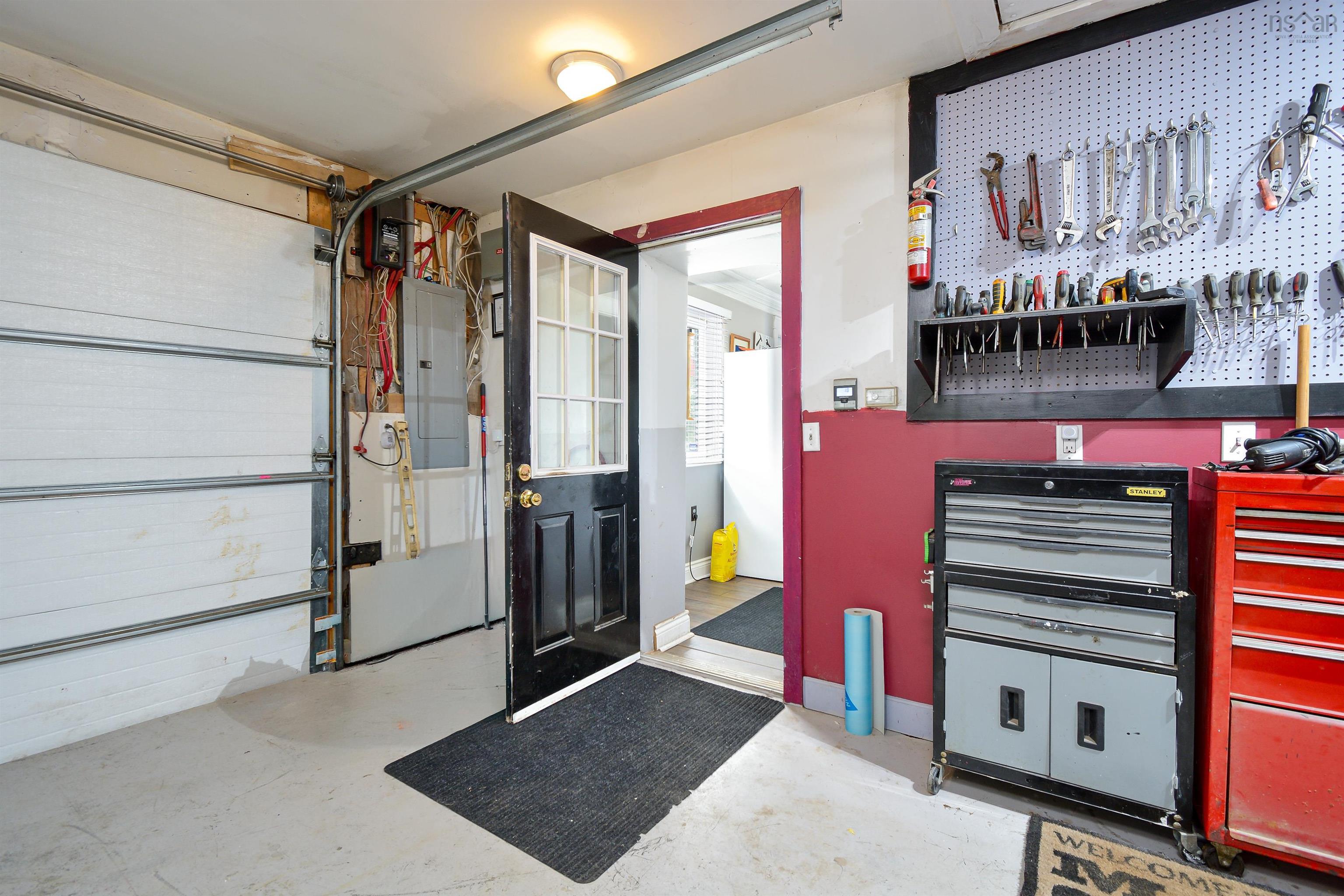 $449,000.00: 10383 105 Highway, Aberdeen