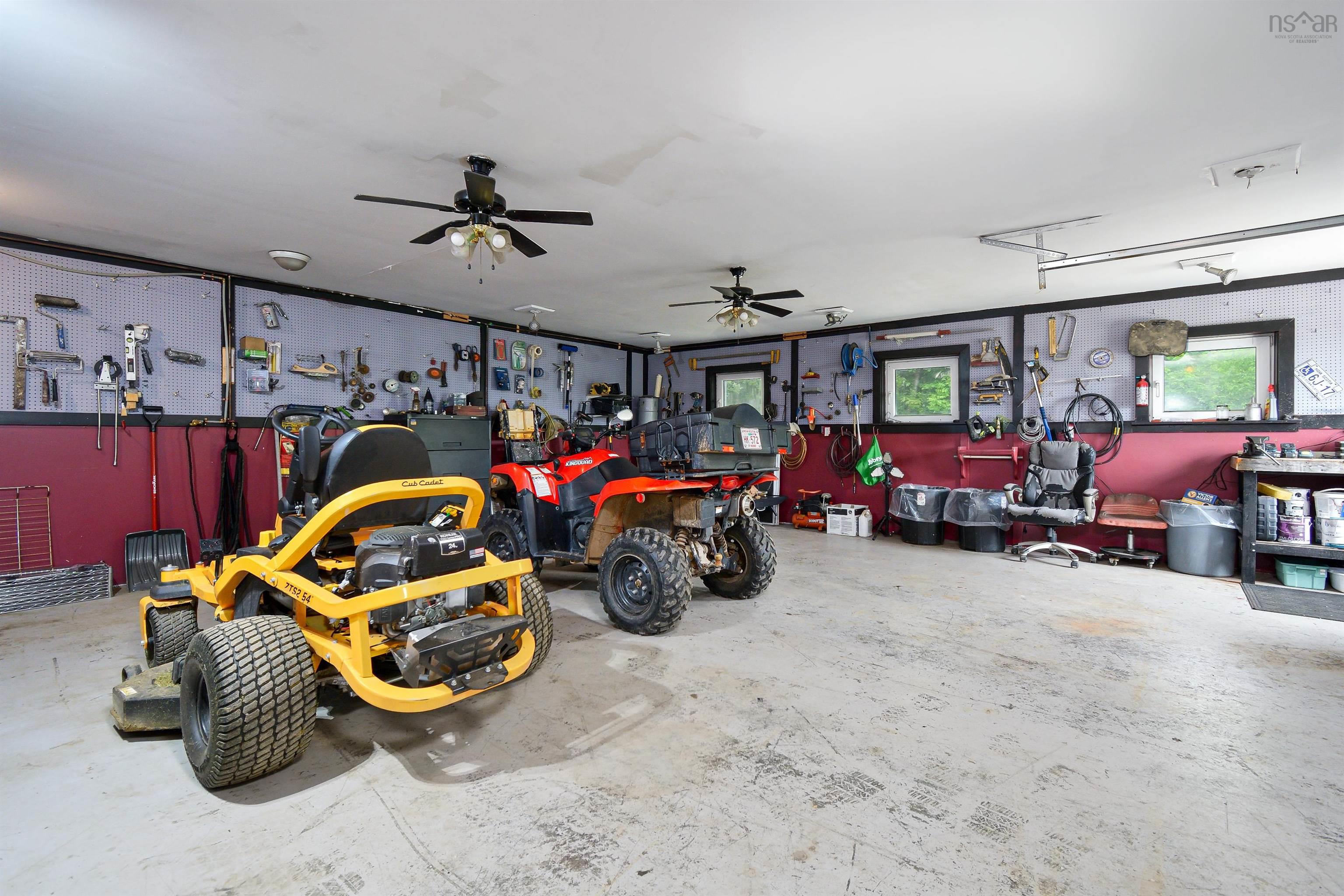 $449,000.00: 10383 105 Highway, Aberdeen