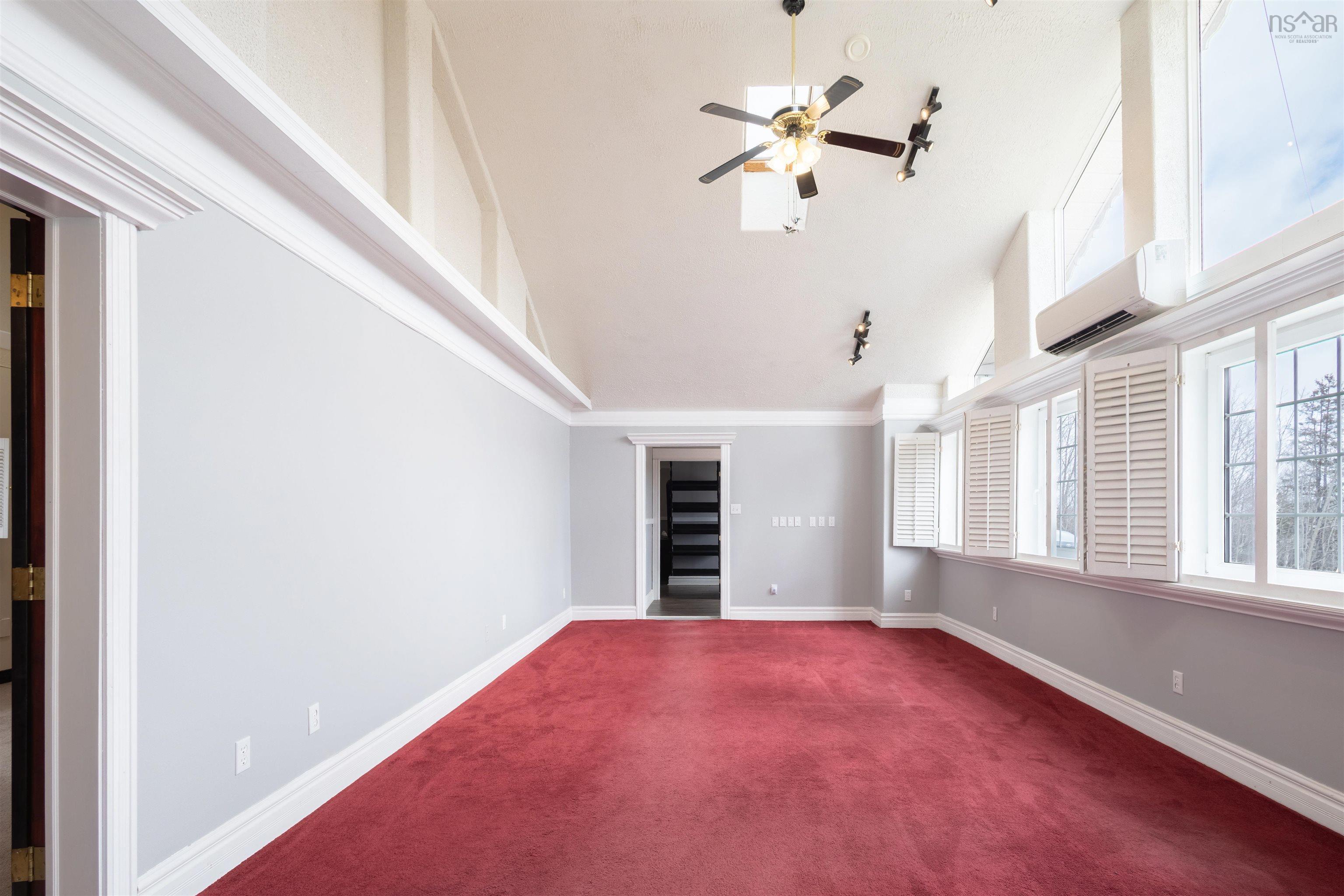 $449,000.00: 10383 105 Highway, Aberdeen