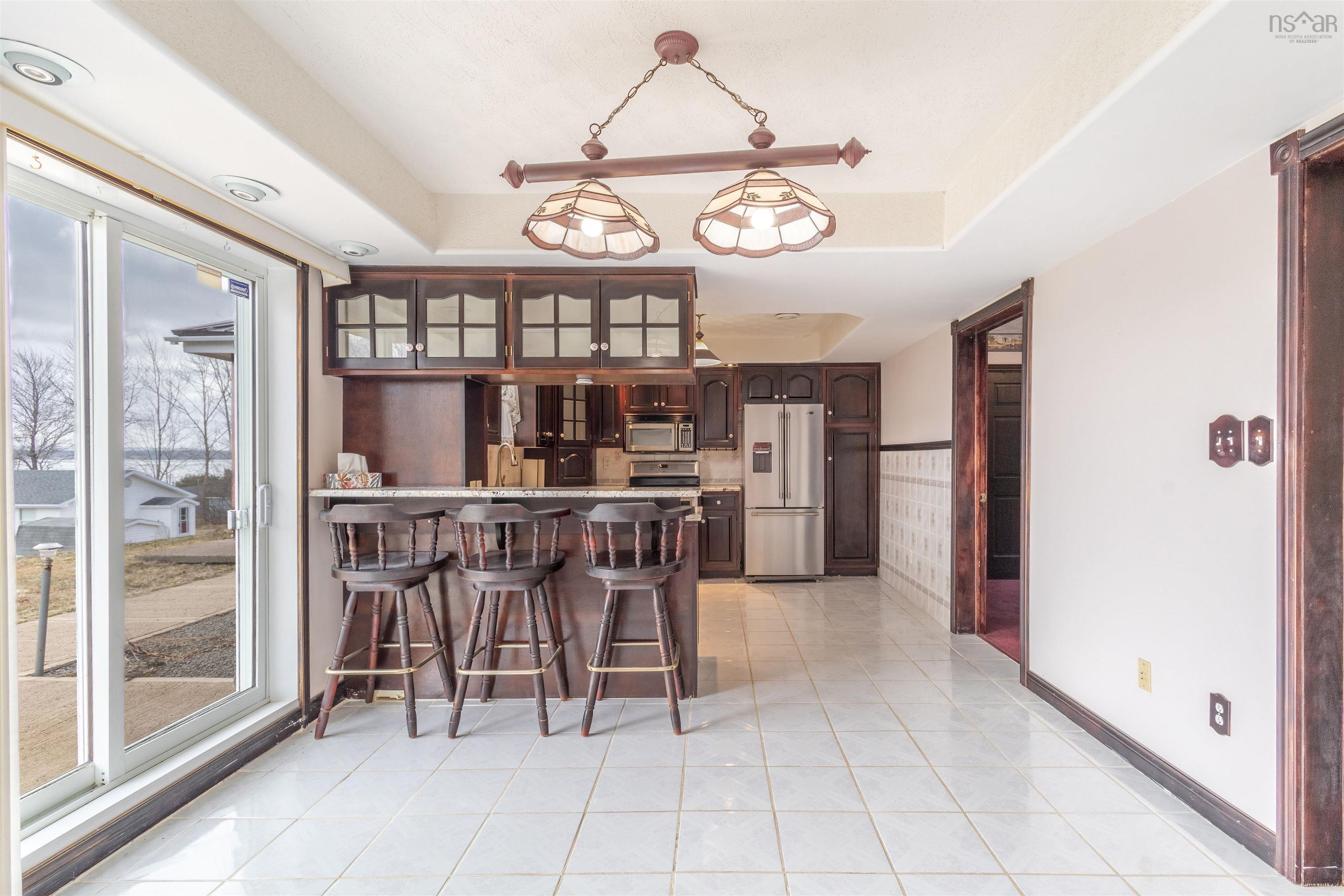 $449,000.00: 10383 105 Highway, Aberdeen