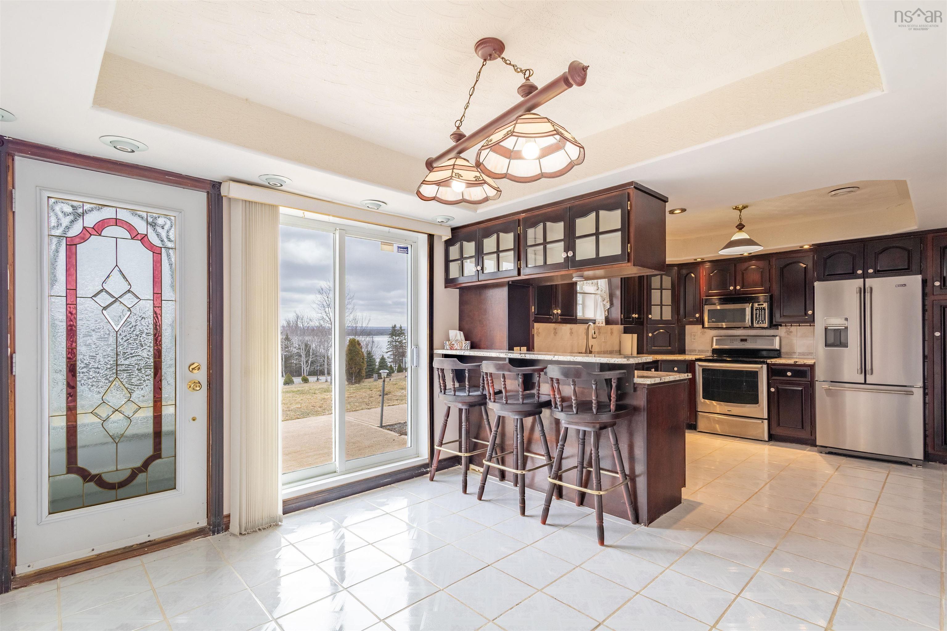 $449,000.00: 10383 105 Highway, Aberdeen