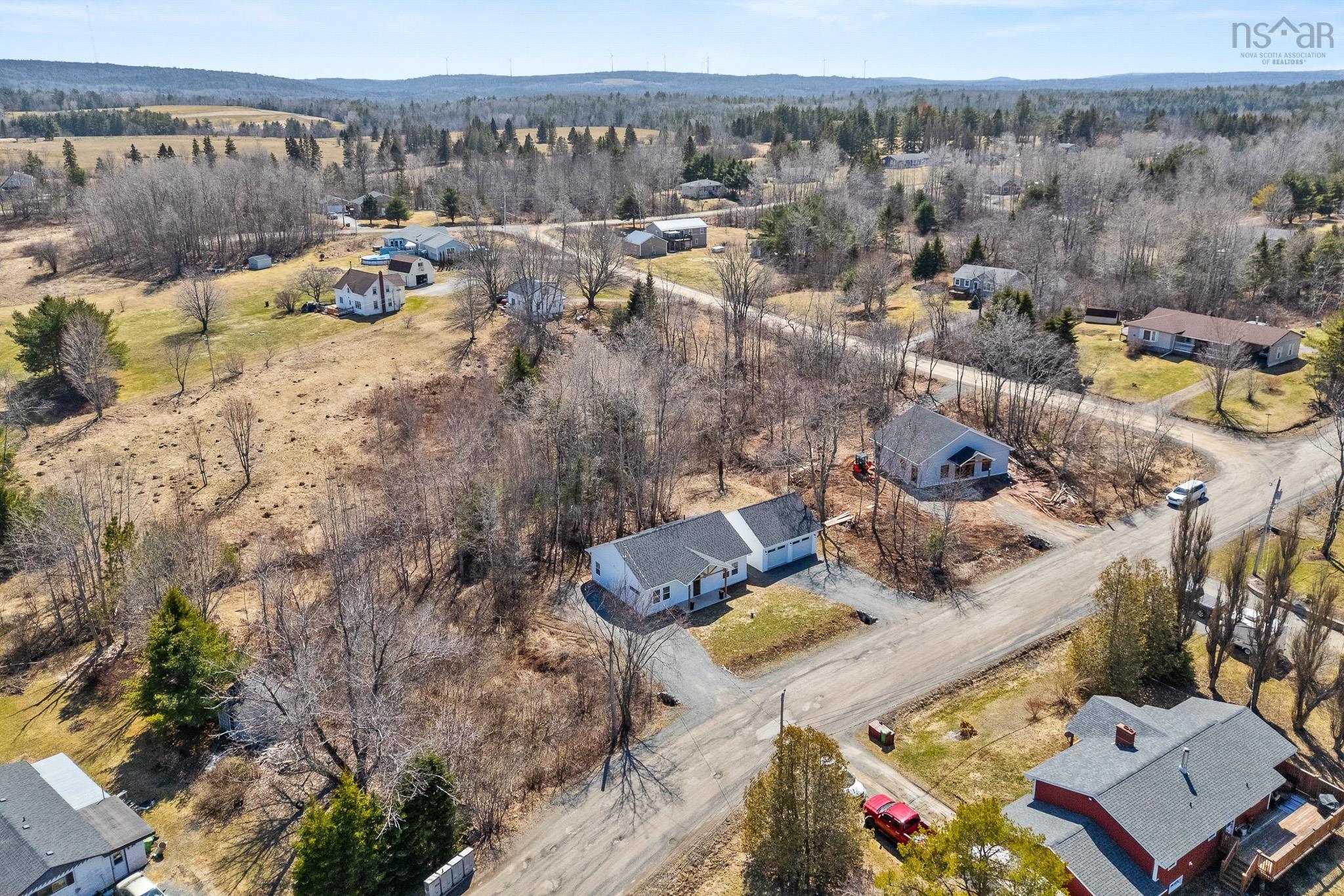 $529,900.00: 15 Chalet Crescent, Brooklyn