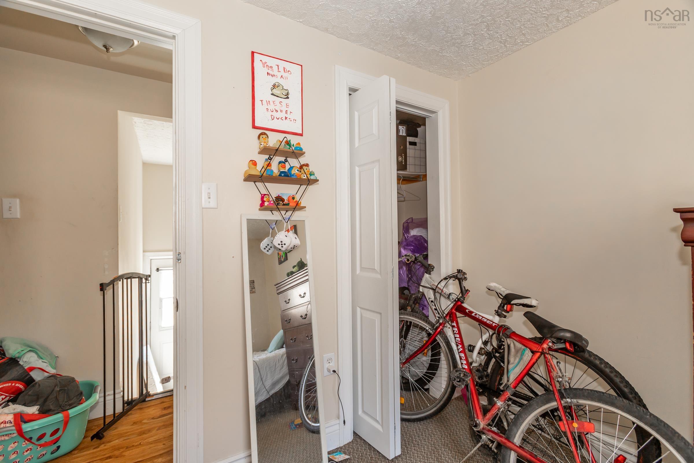 $409,900.00: 423 - 425 Canaan Avenue, Highbury