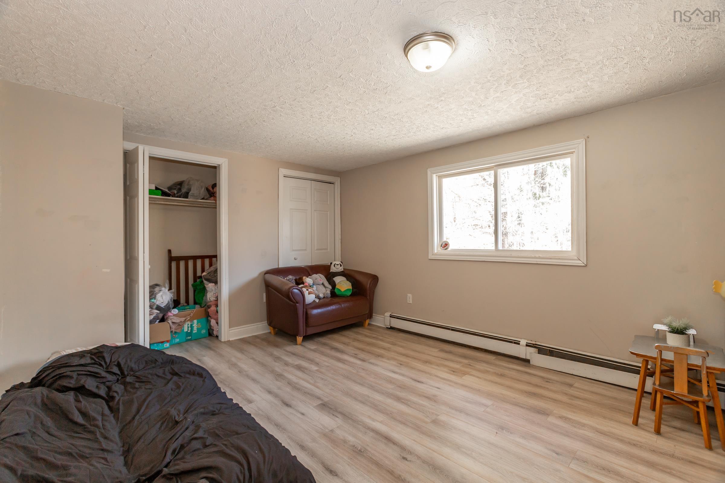 $409,900.00: 423 - 425 Canaan Avenue, Highbury
