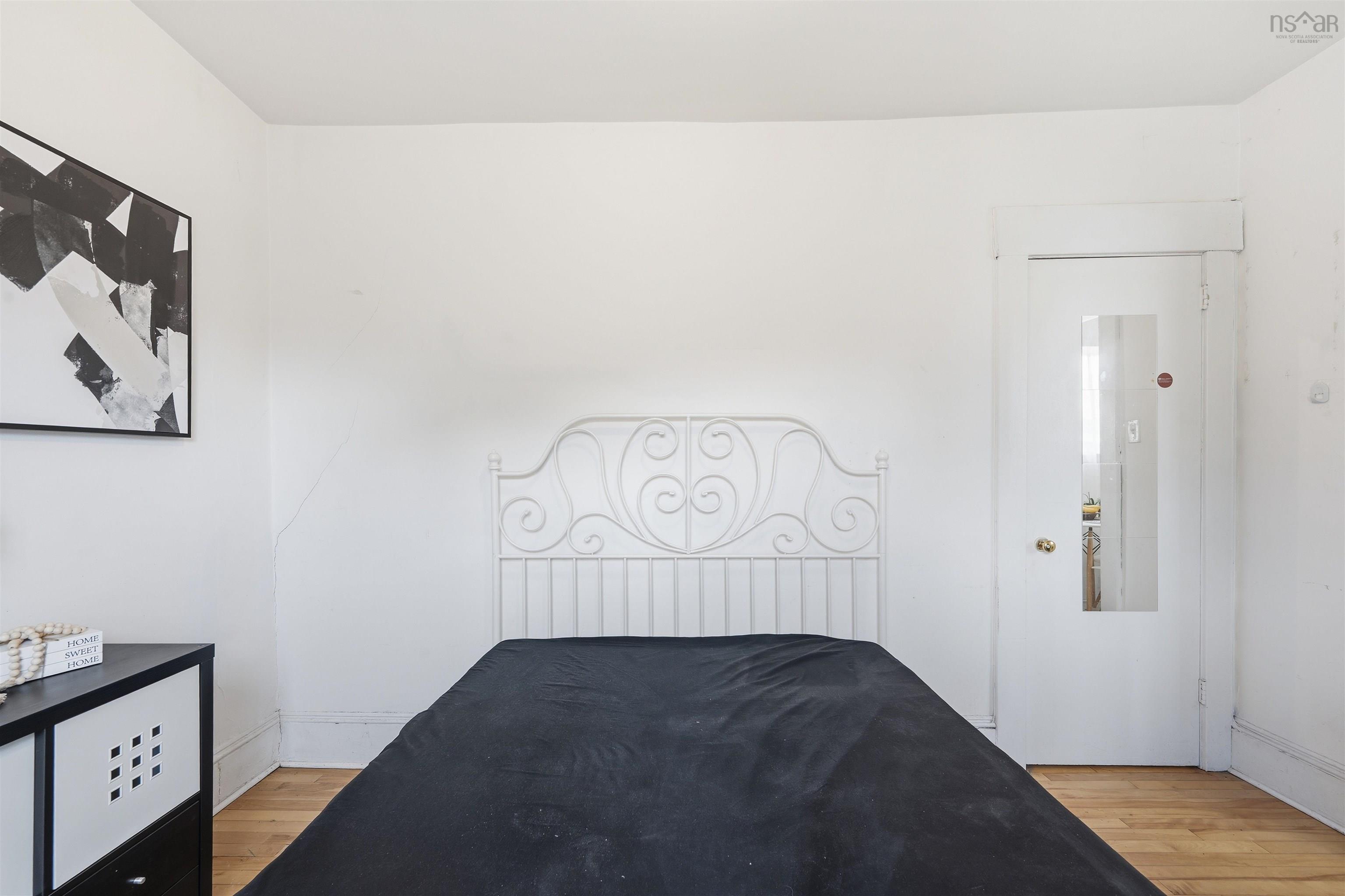 3 1034 Barrington Street, Halifax Peninsula, NS (MLS 202607327)