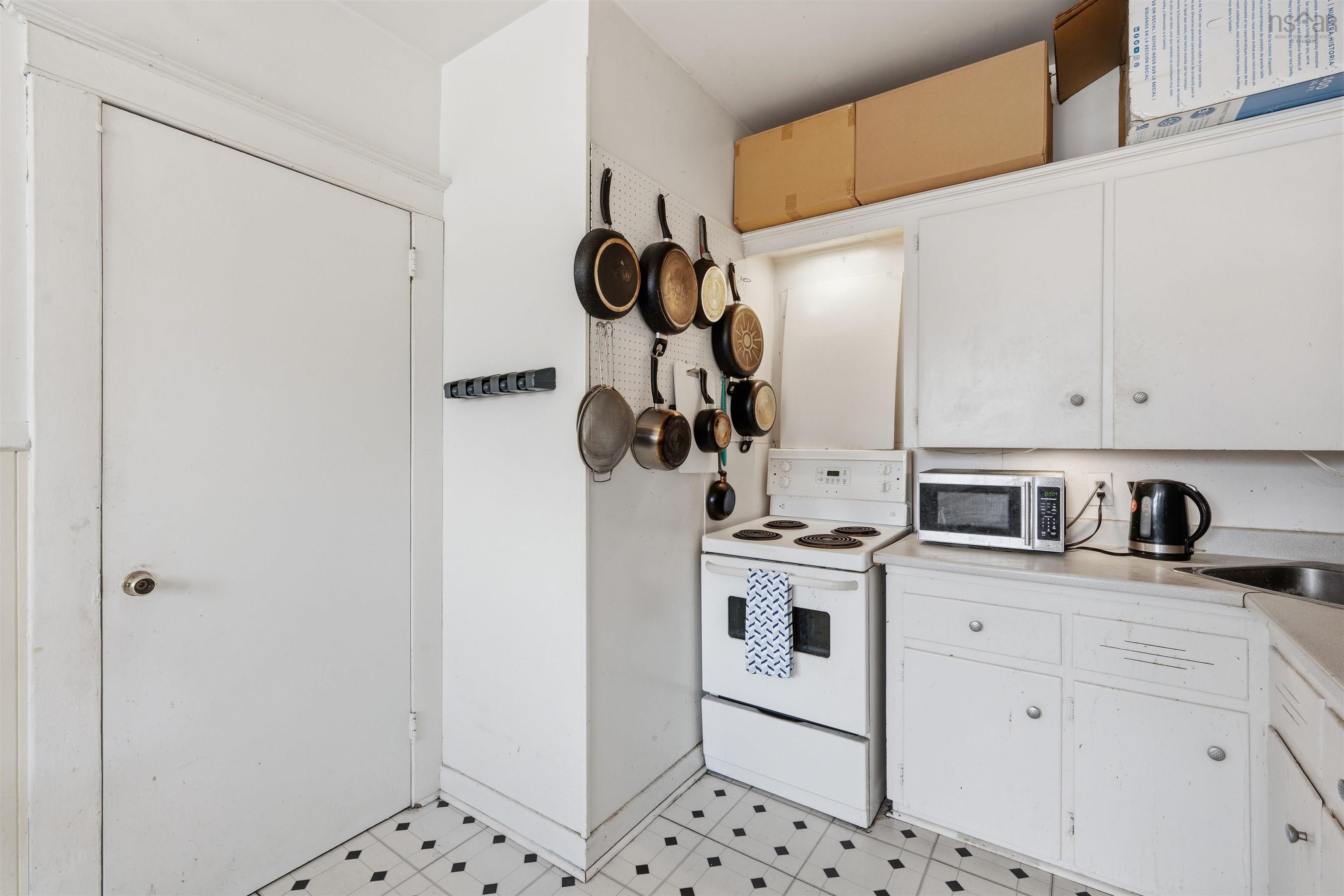 3 1034 Barrington Street, Halifax Peninsula, NS (MLS 202607327)