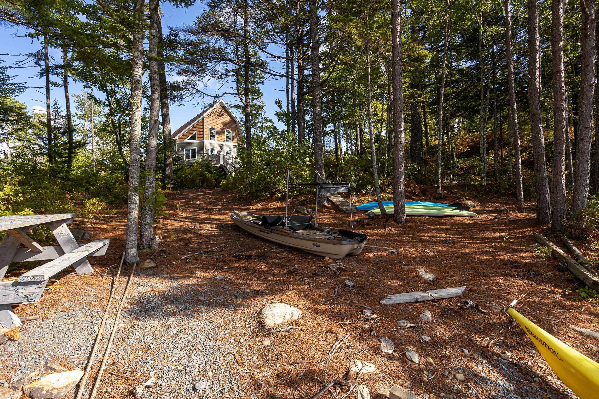 $749,900.00: 33 Eastern Point Lane, East Uniacke