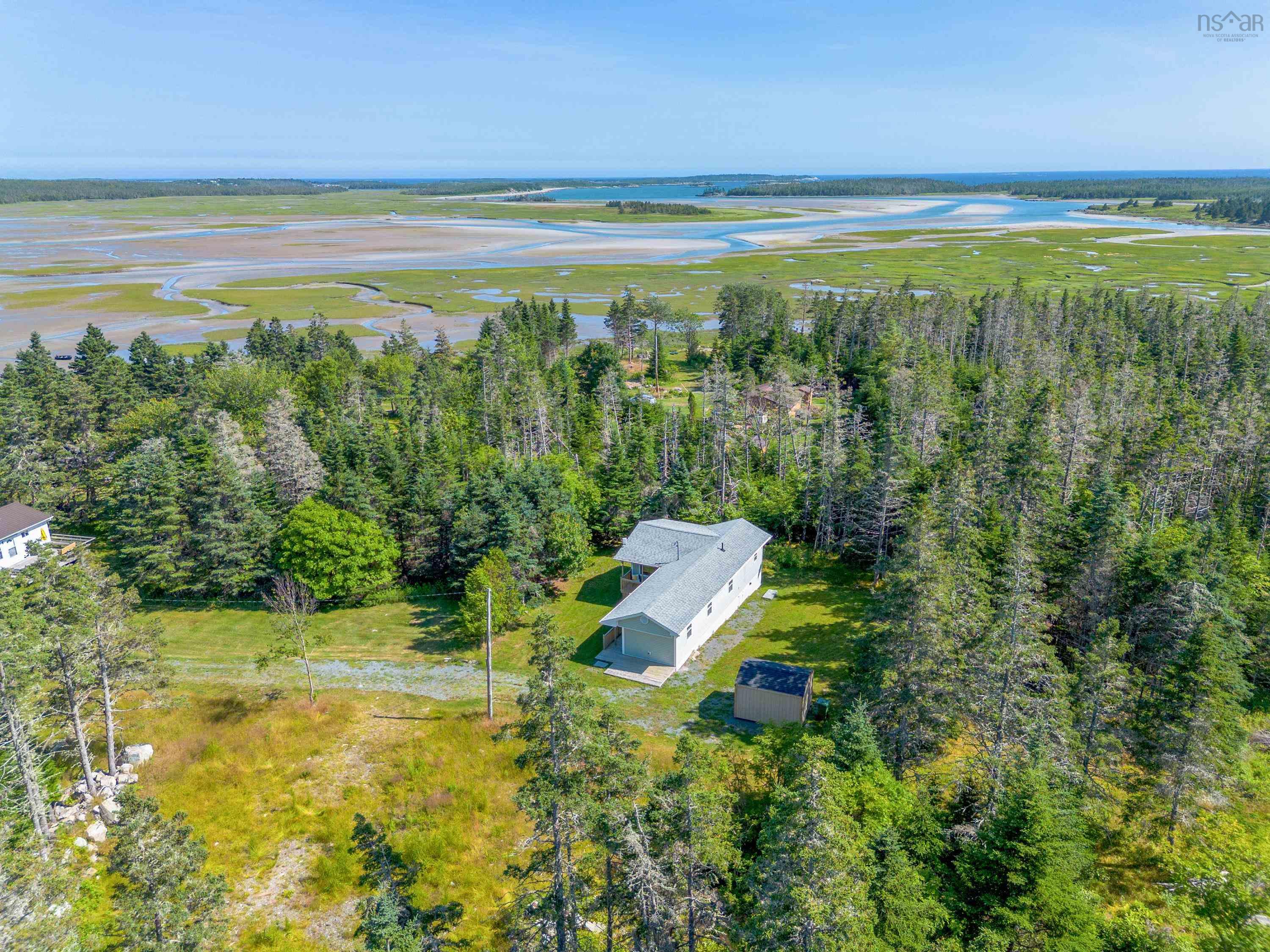 $299,900.00: 20 Howard Stevens Walk, Clam Harbour