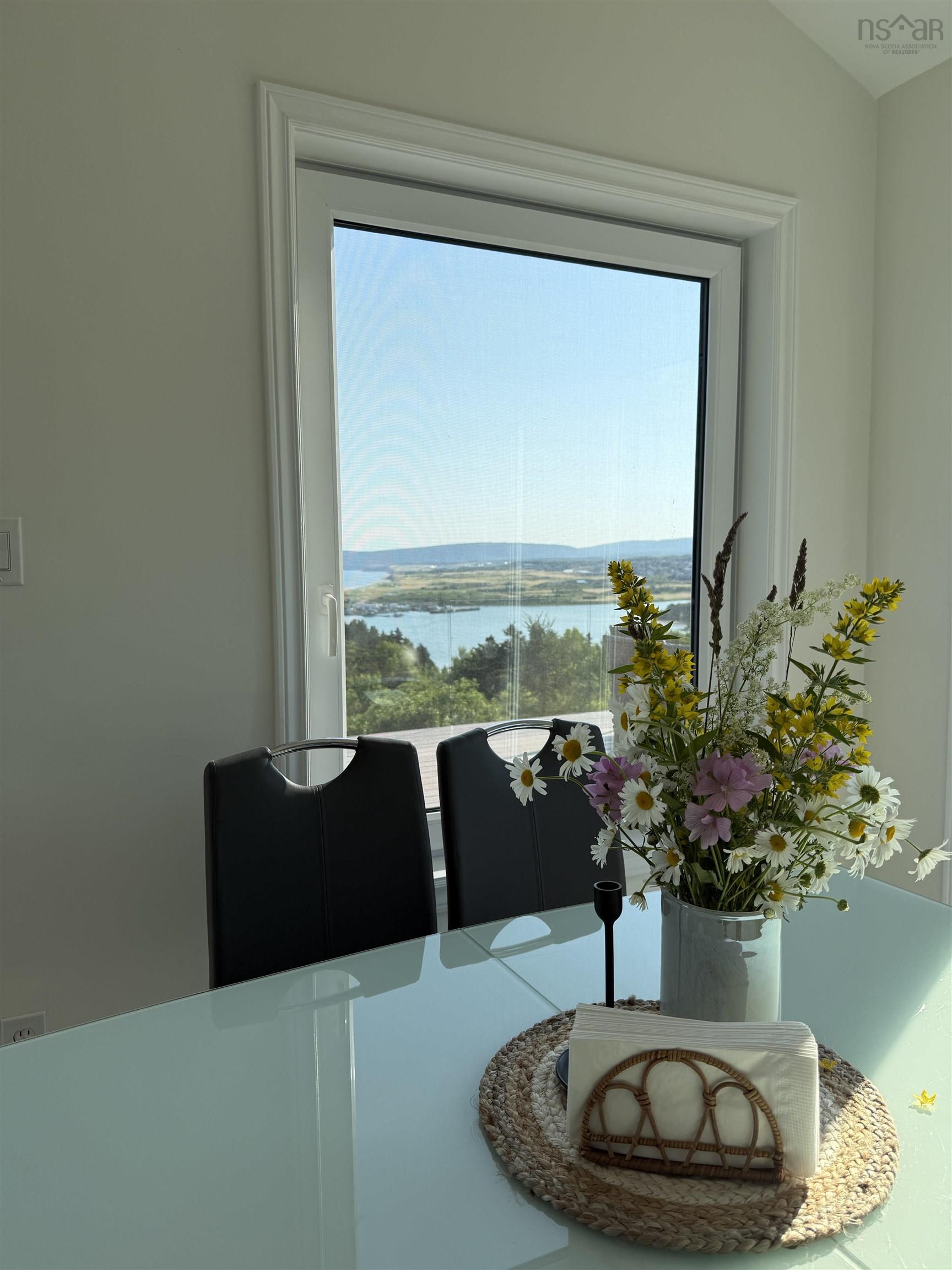 $1,000,000.00: 161 Harbour Heights Road, Broad Cove Banks