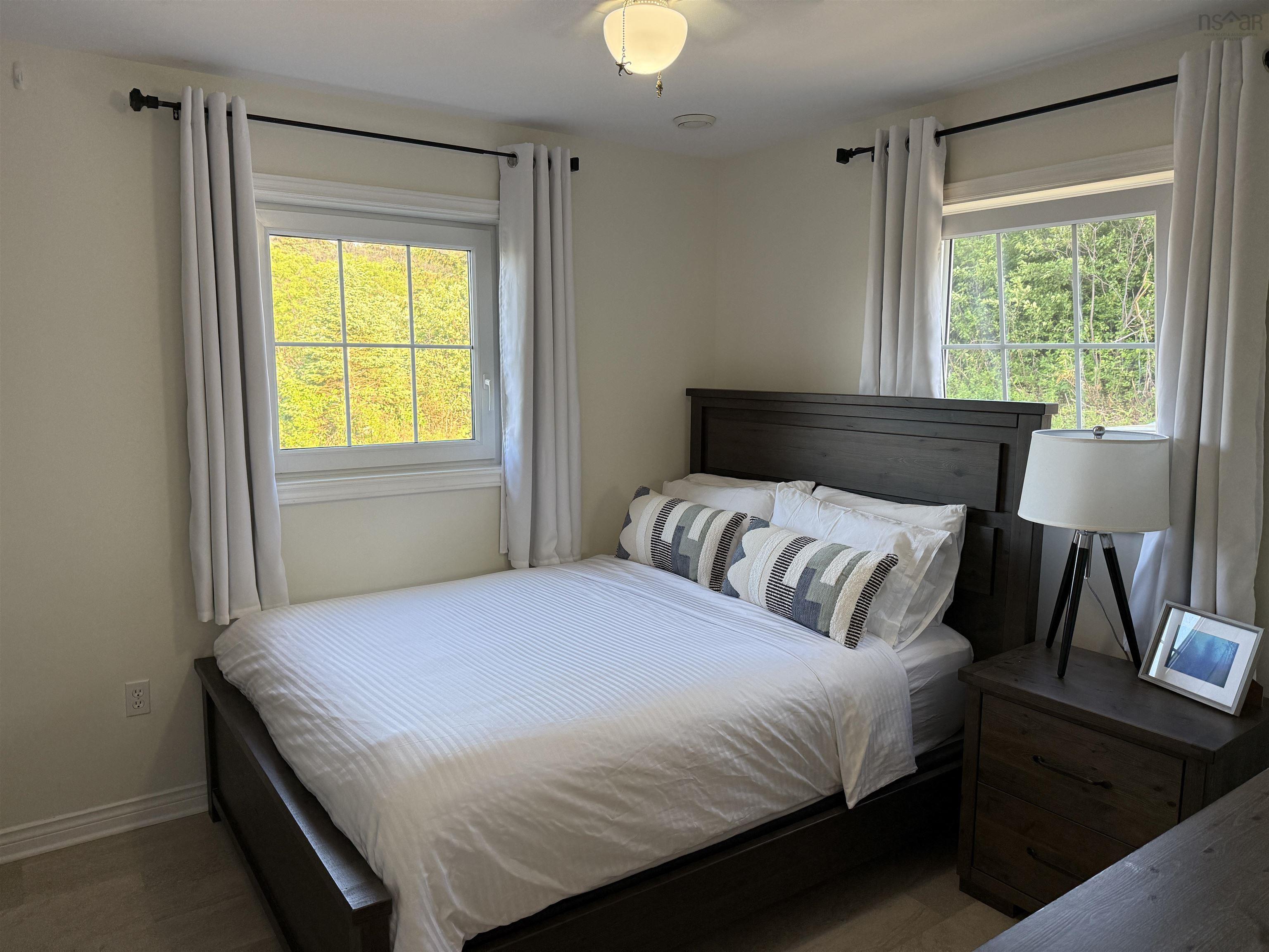 $1,000,000.00: 161 Harbour Heights Road, Broad Cove Banks