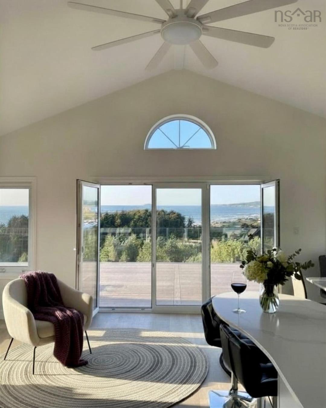 $1,000,000.00: 161 Harbour Heights Road, Broad Cove Banks