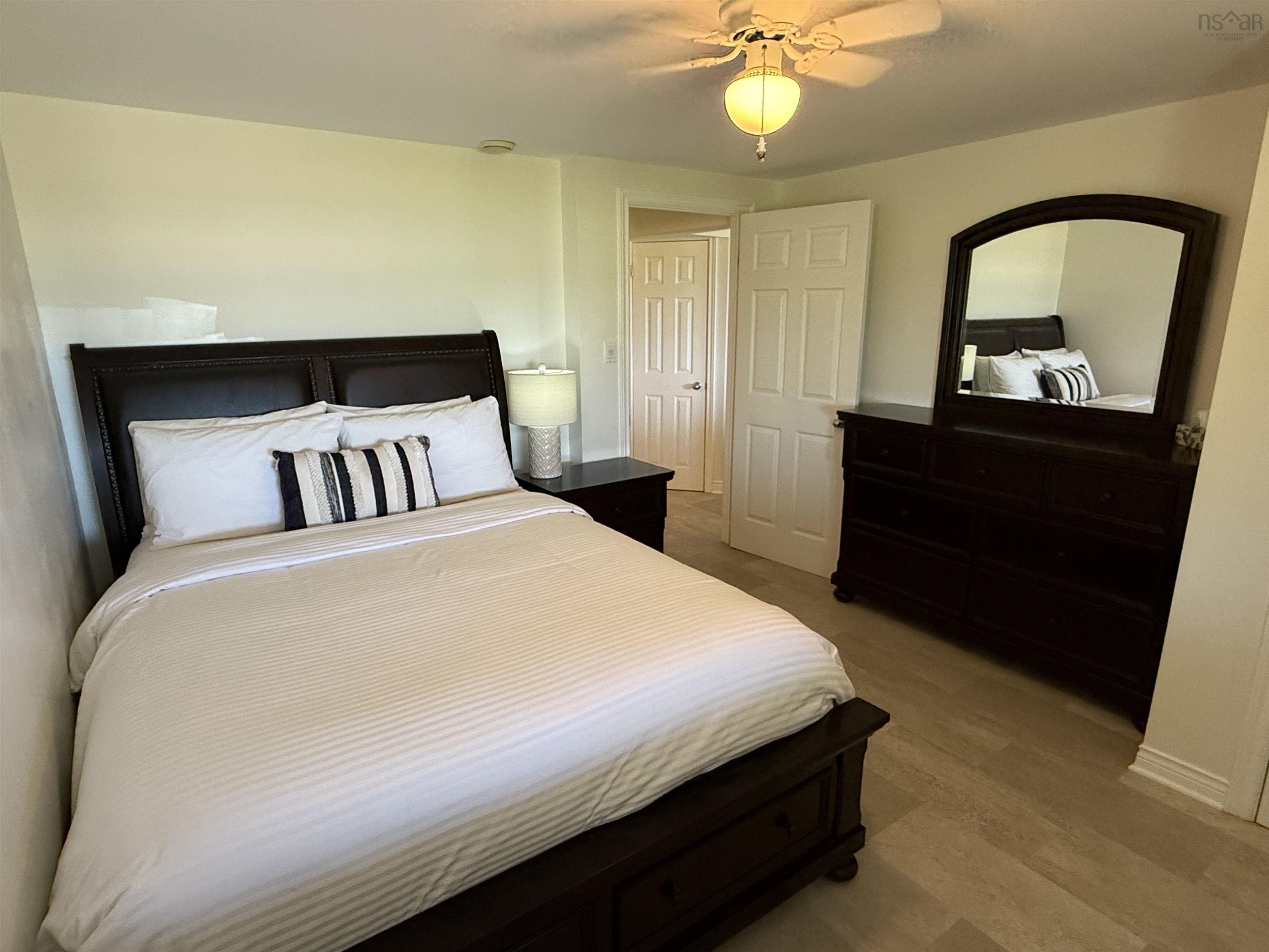 $1,000,000.00: 161 Harbour Heights Road, Broad Cove Banks
