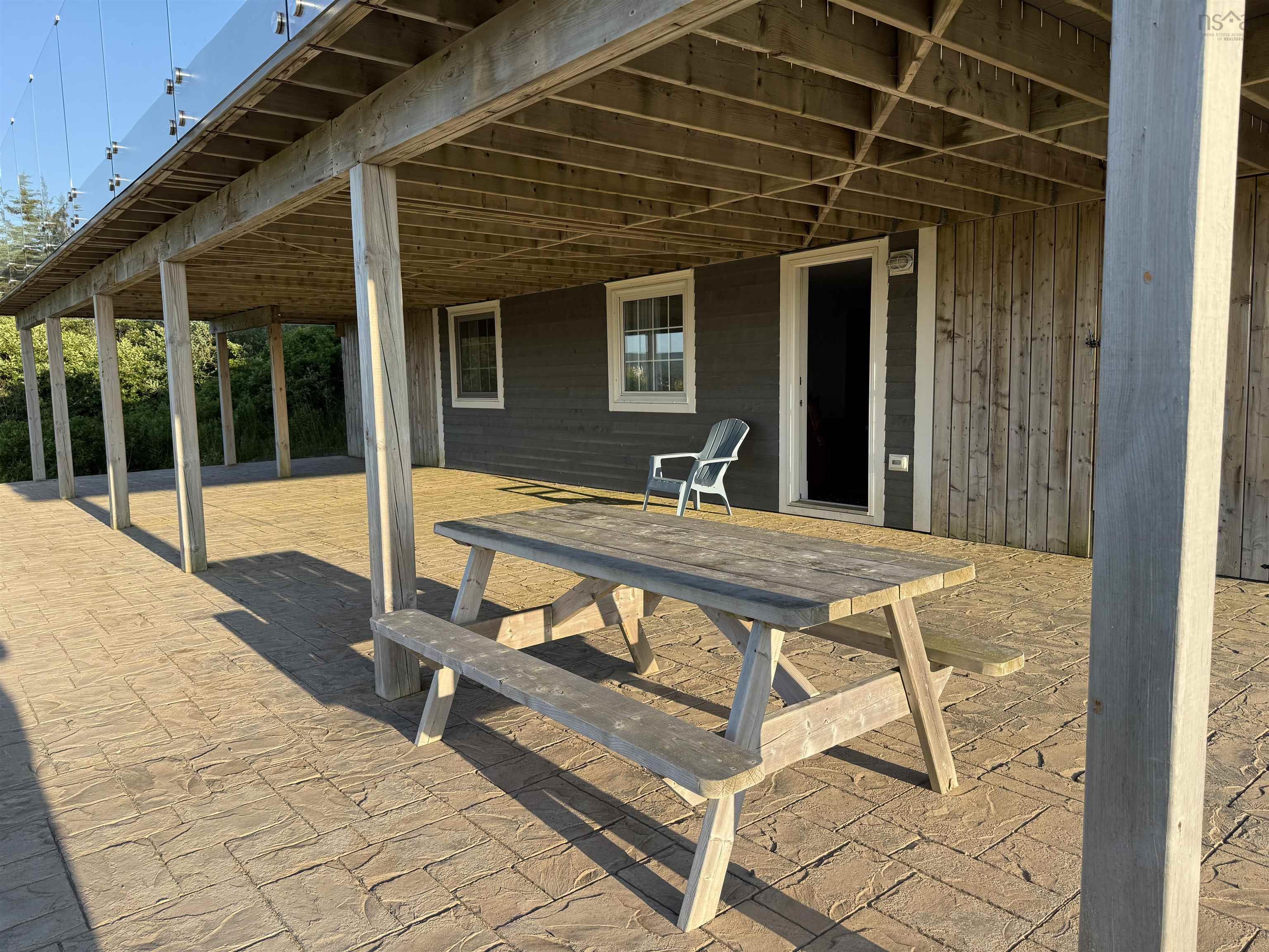 $1,000,000.00: 161 Harbour Heights Road, Broad Cove Banks