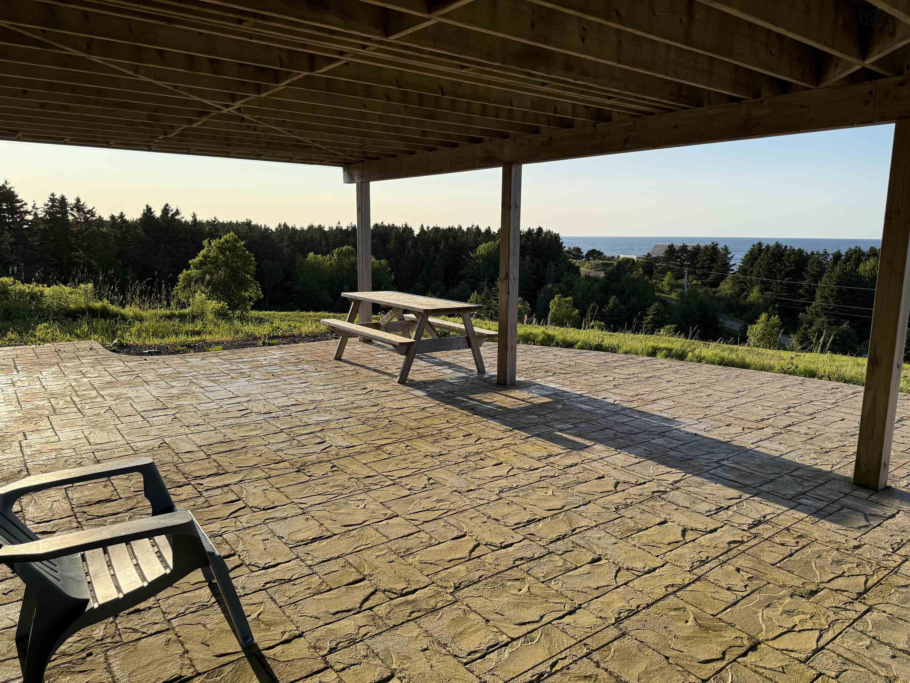 $1,000,000.00: 161 Harbour Heights Road, Broad Cove Banks