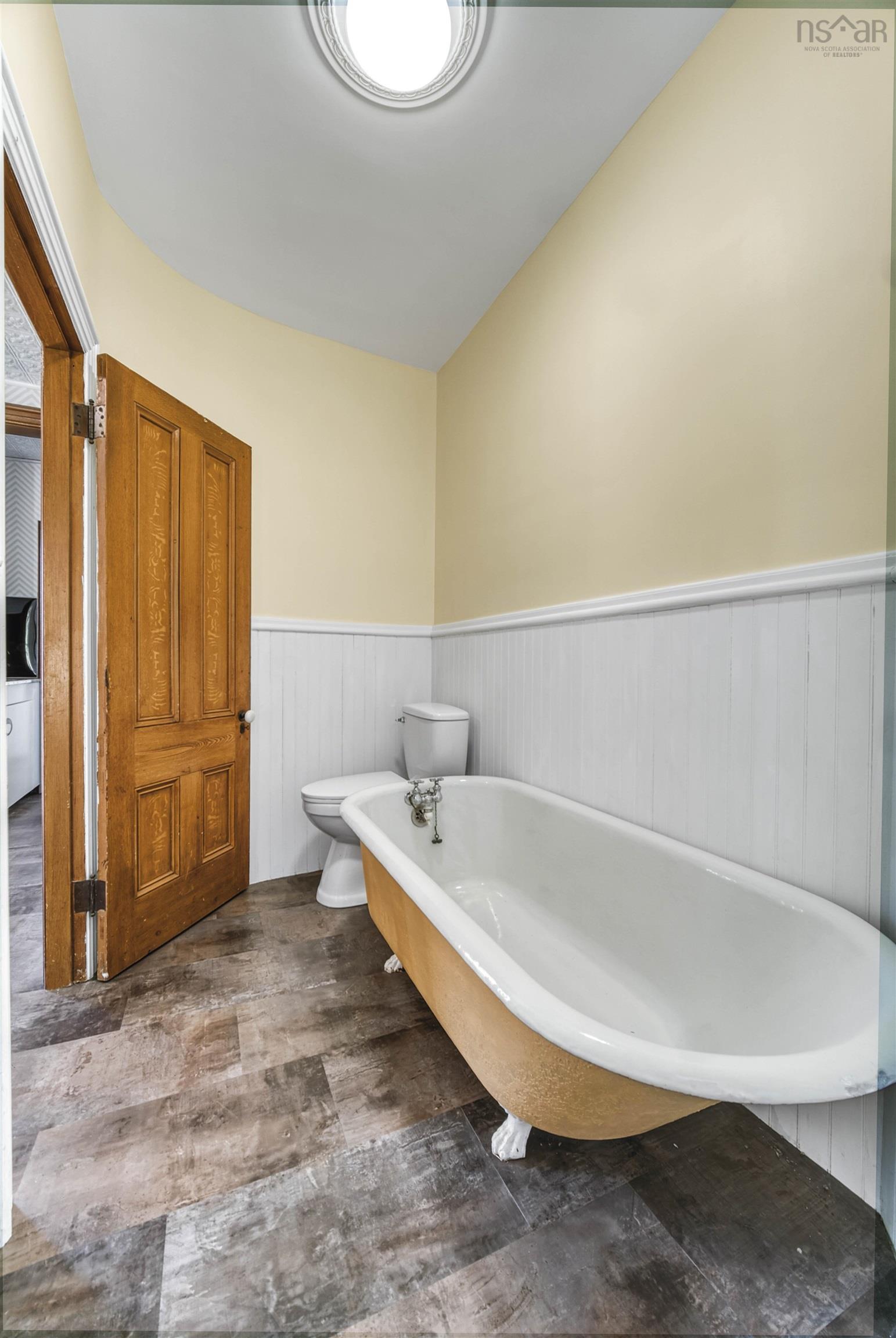 $487,000.00: 8499 Highway 3, Port Mouton