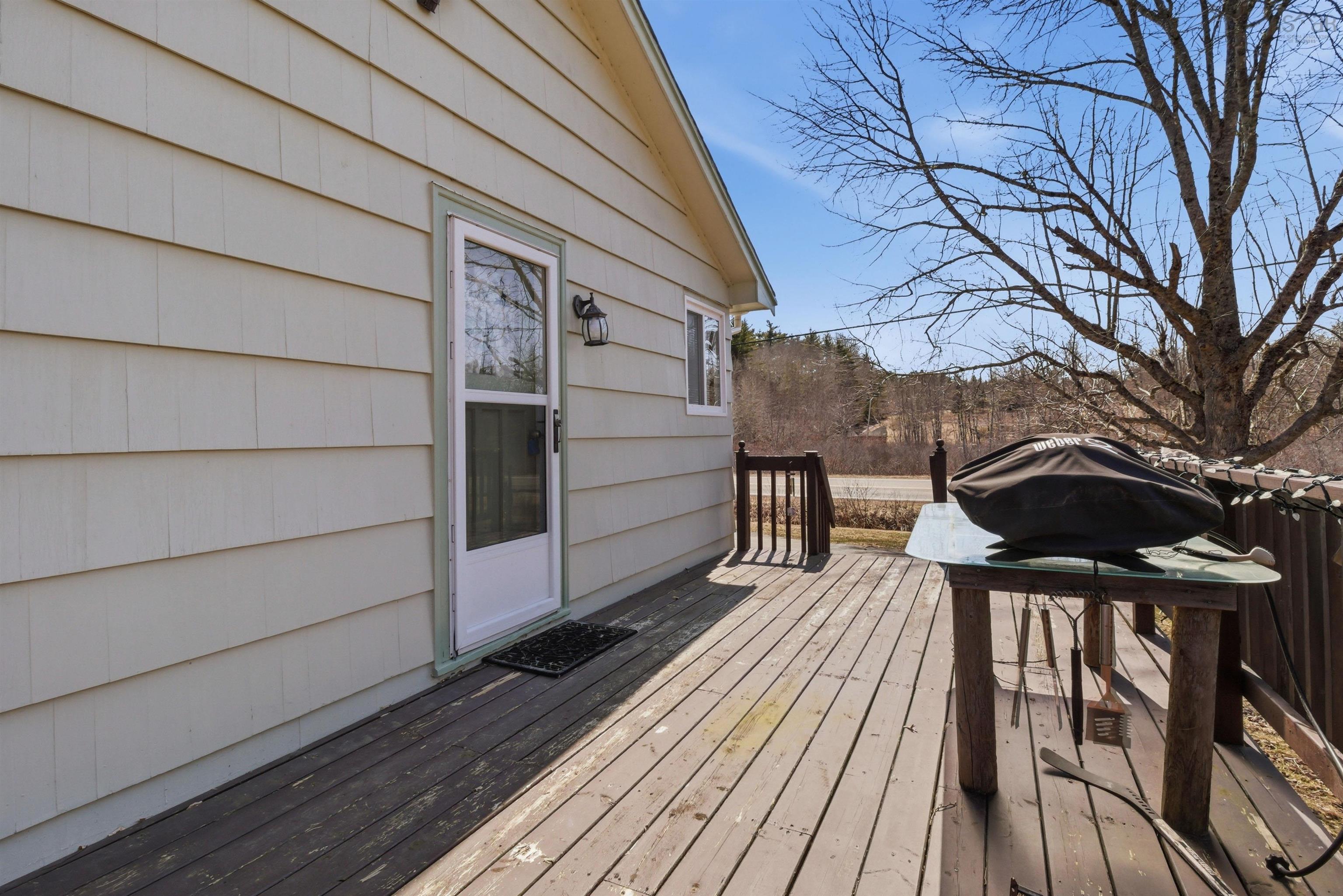 $275,000.00: 6294 Highway 325, West Clifford