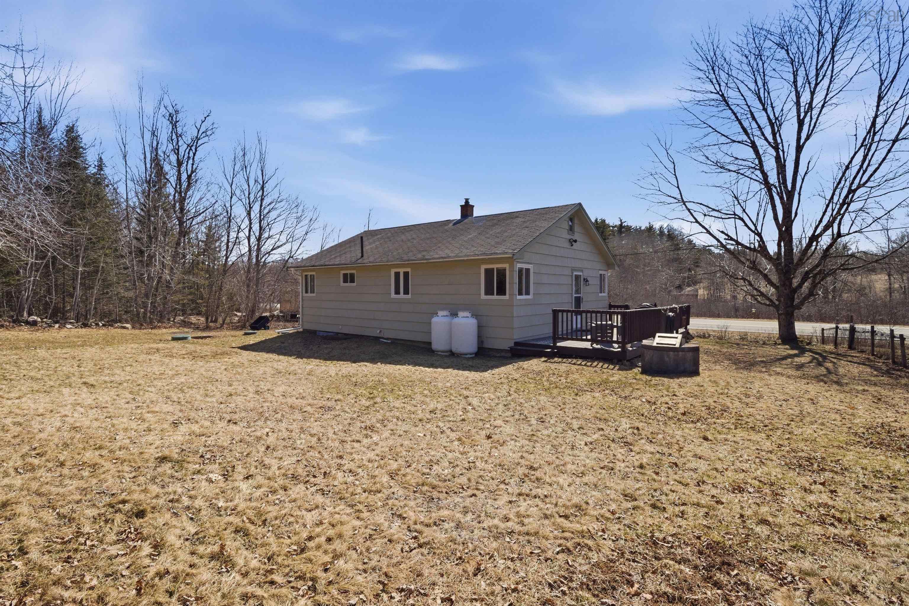 $275,000.00: 6294 Highway 325, West Clifford
