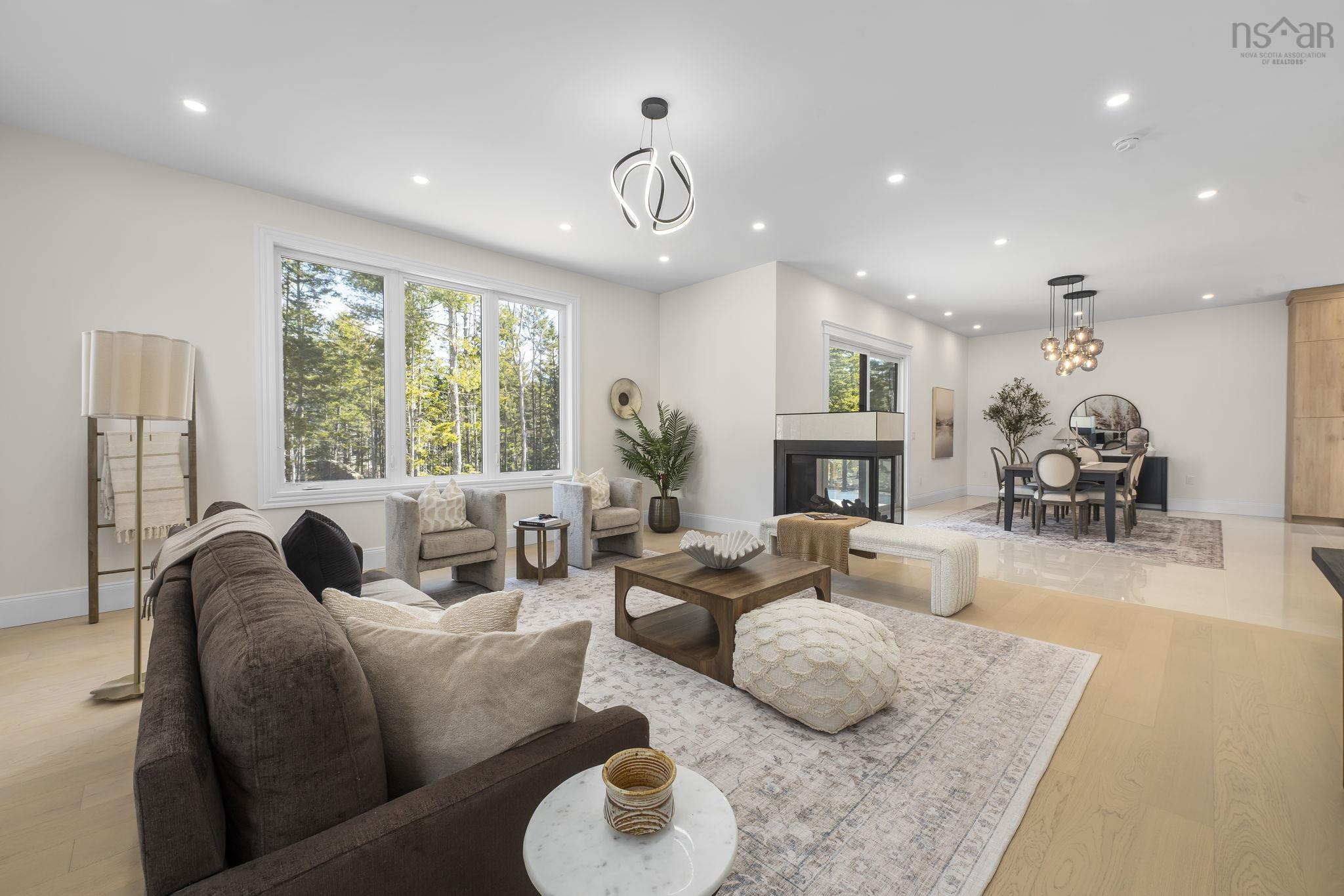 $1,695,000.00: 6 Glissade Court, Bedford