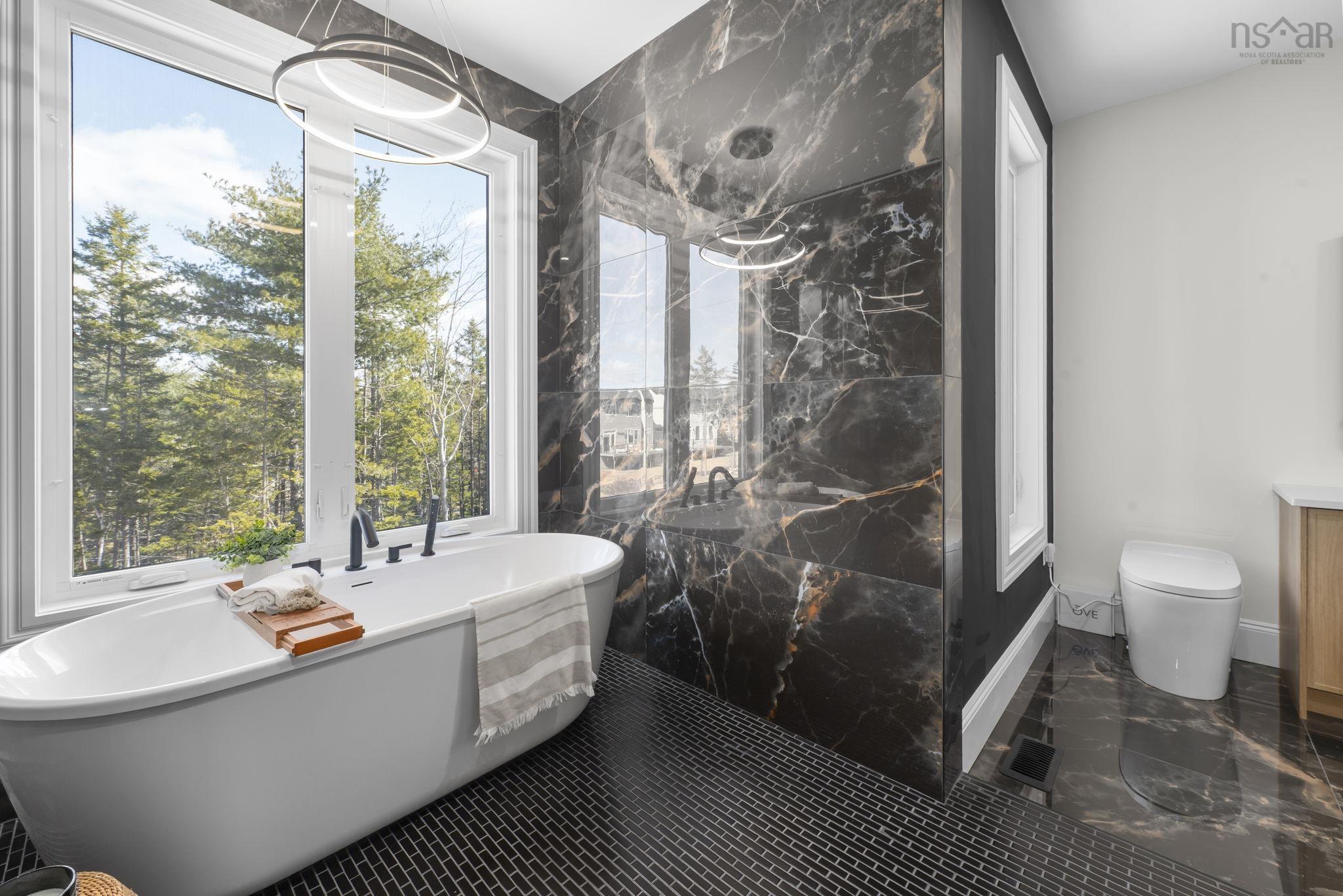 $1,695,000.00: 6 Glissade Court, Bedford