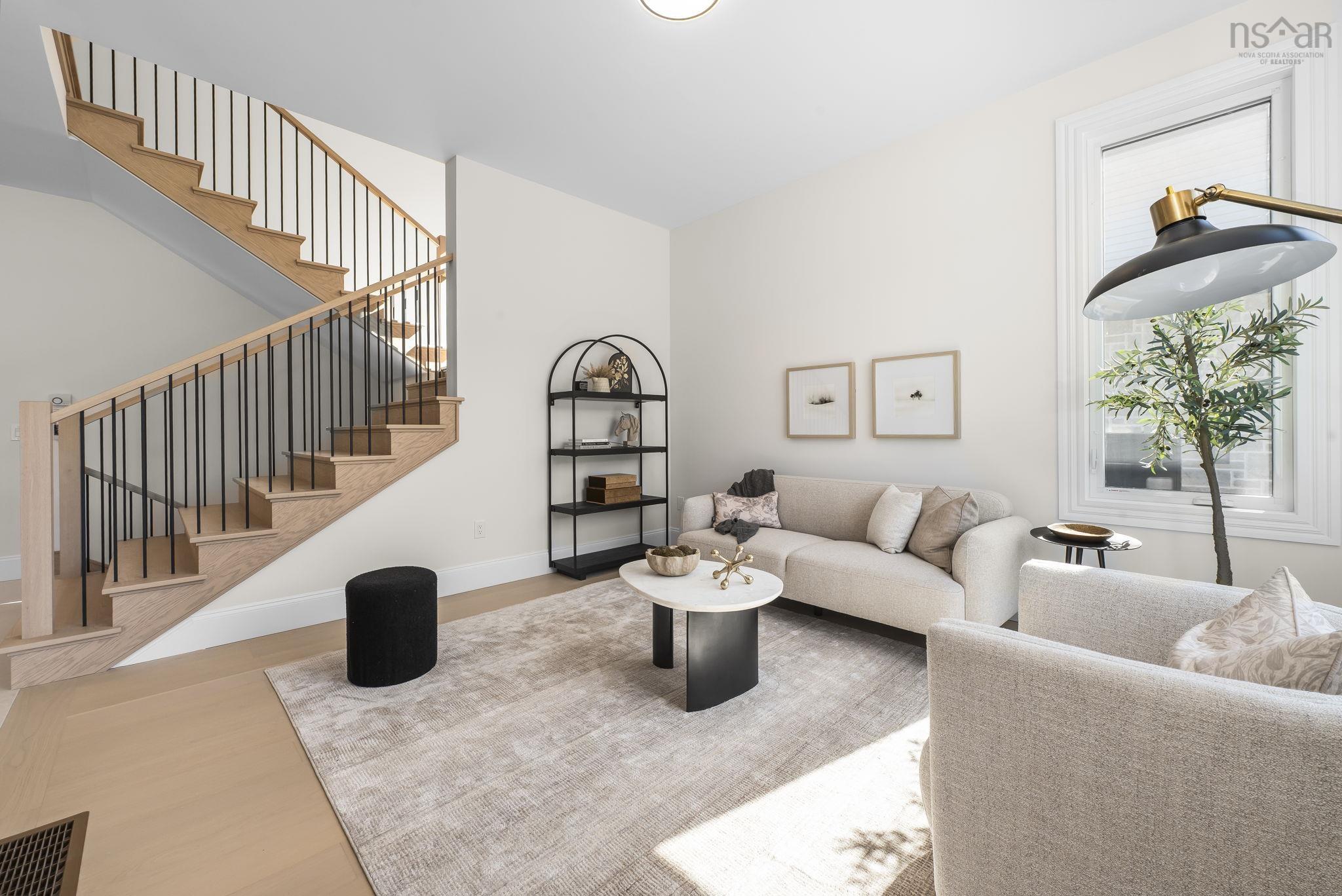 $1,695,000.00: 6 Glissade Court, Bedford