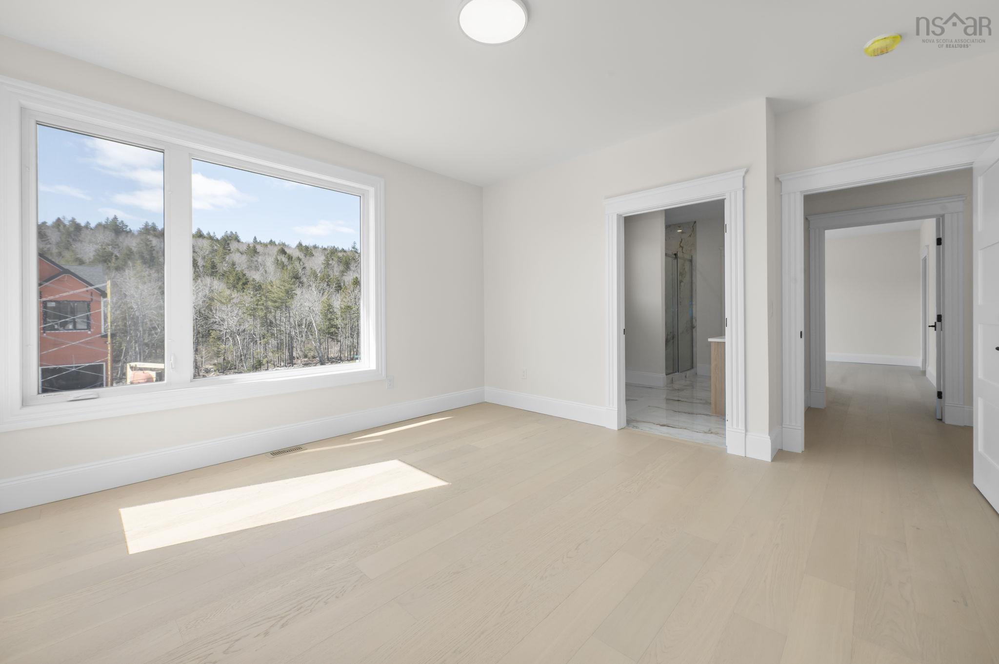 $1,695,000.00: 6 Glissade Court, Bedford