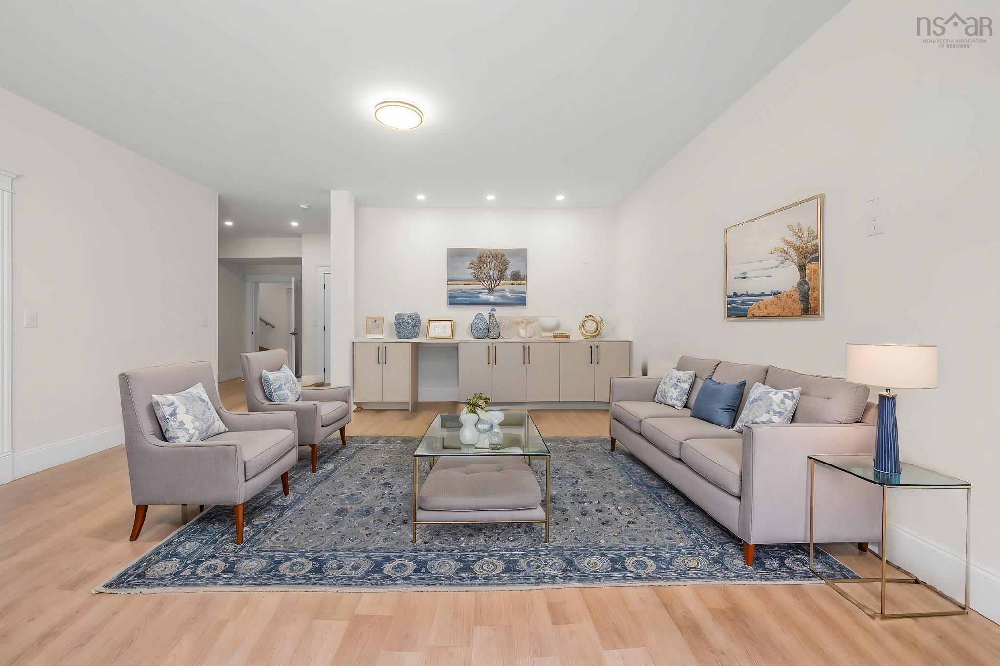 $1,695,000.00: 6 Glissade Court, Bedford