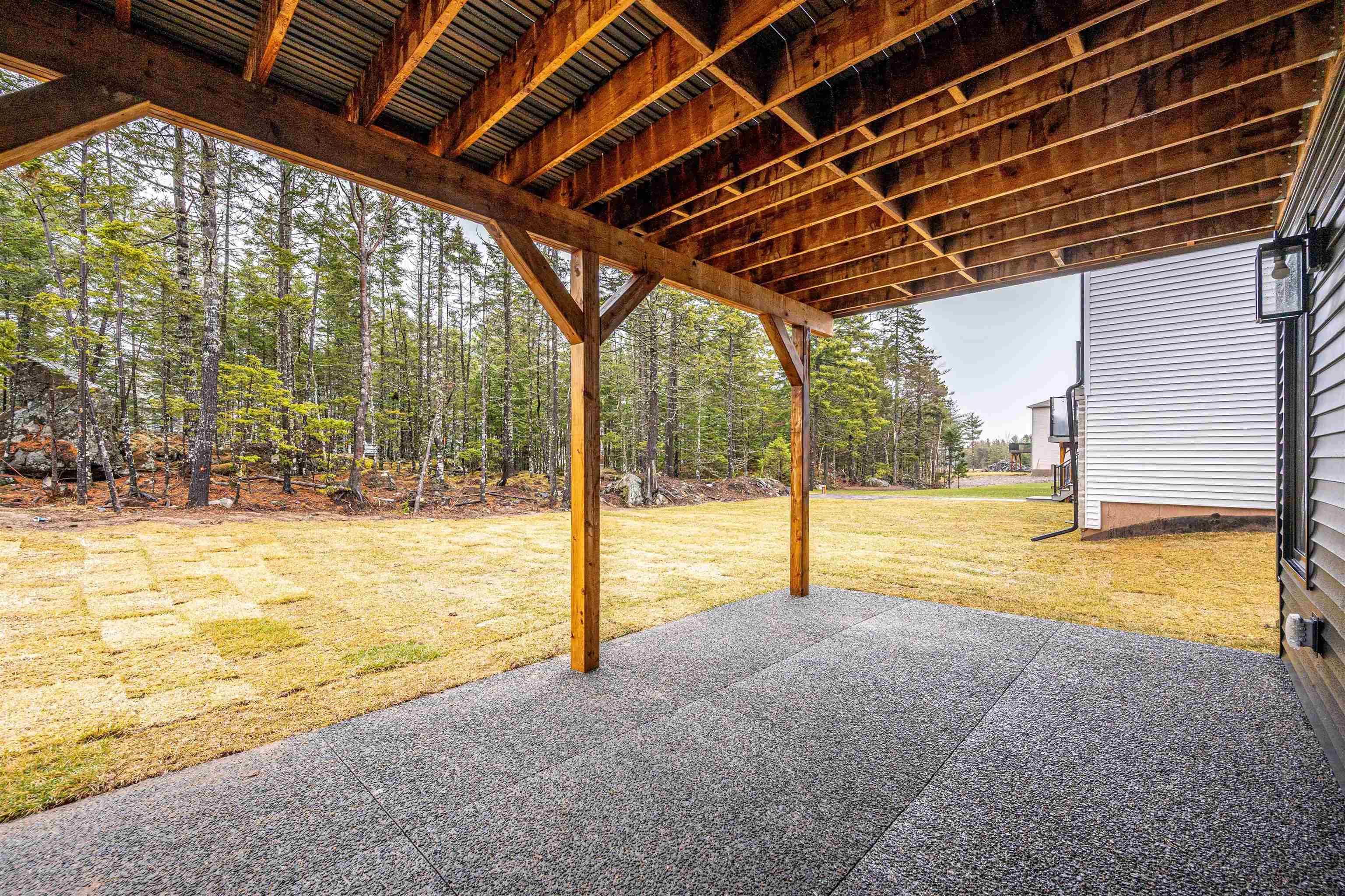 $1,695,000.00: 6 Glissade Court, Bedford