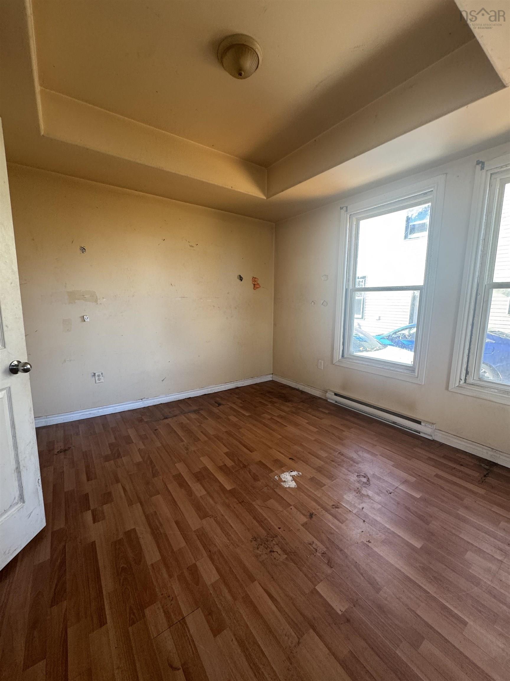 $185,000.00: 13 Centre Street, Truro