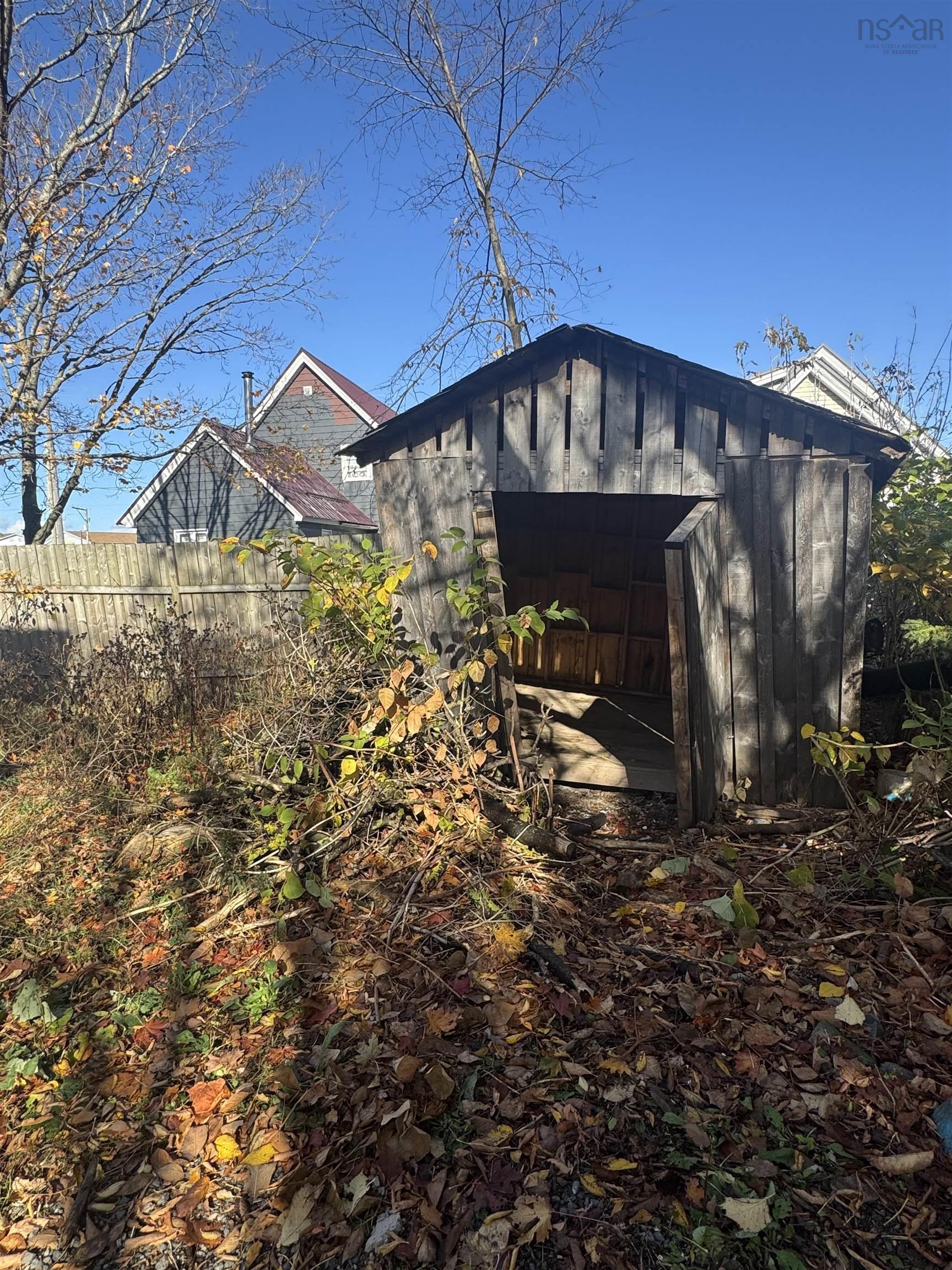 $185,000.00: 13 Centre Street, Truro