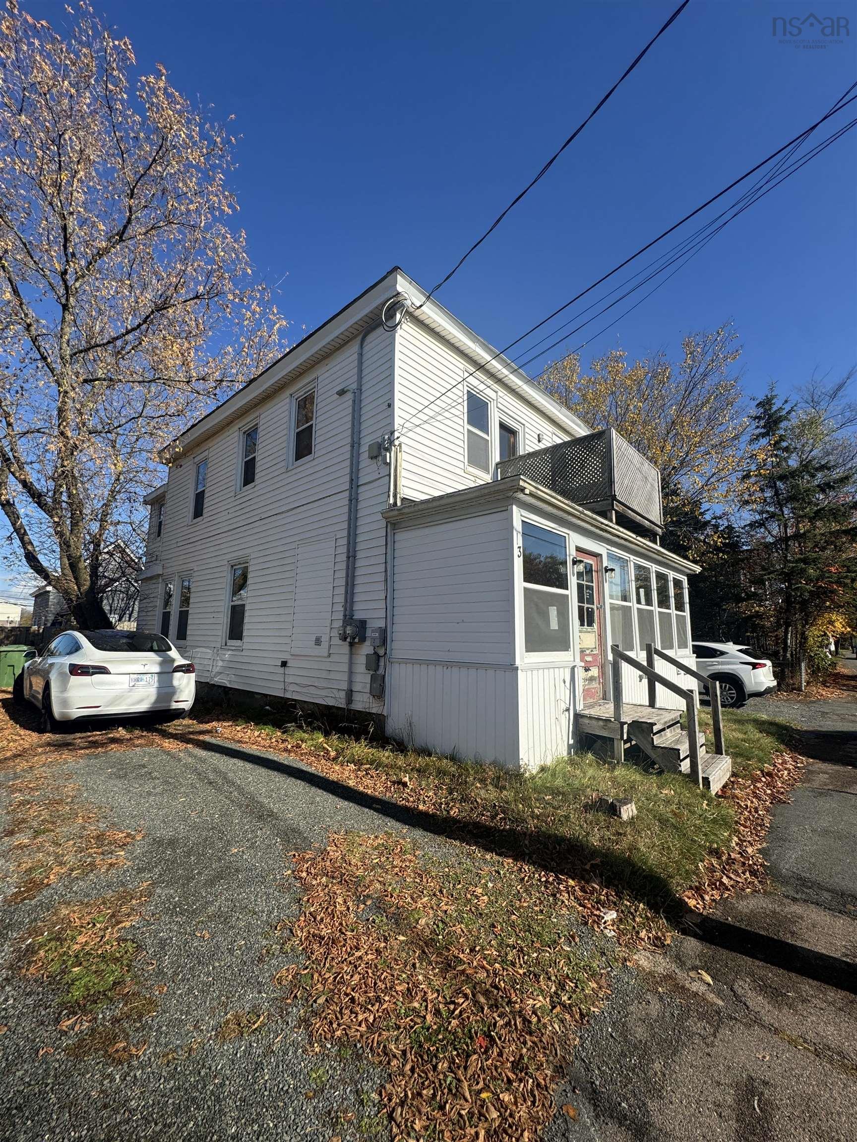 $185,000.00: 13 Centre Street, Truro