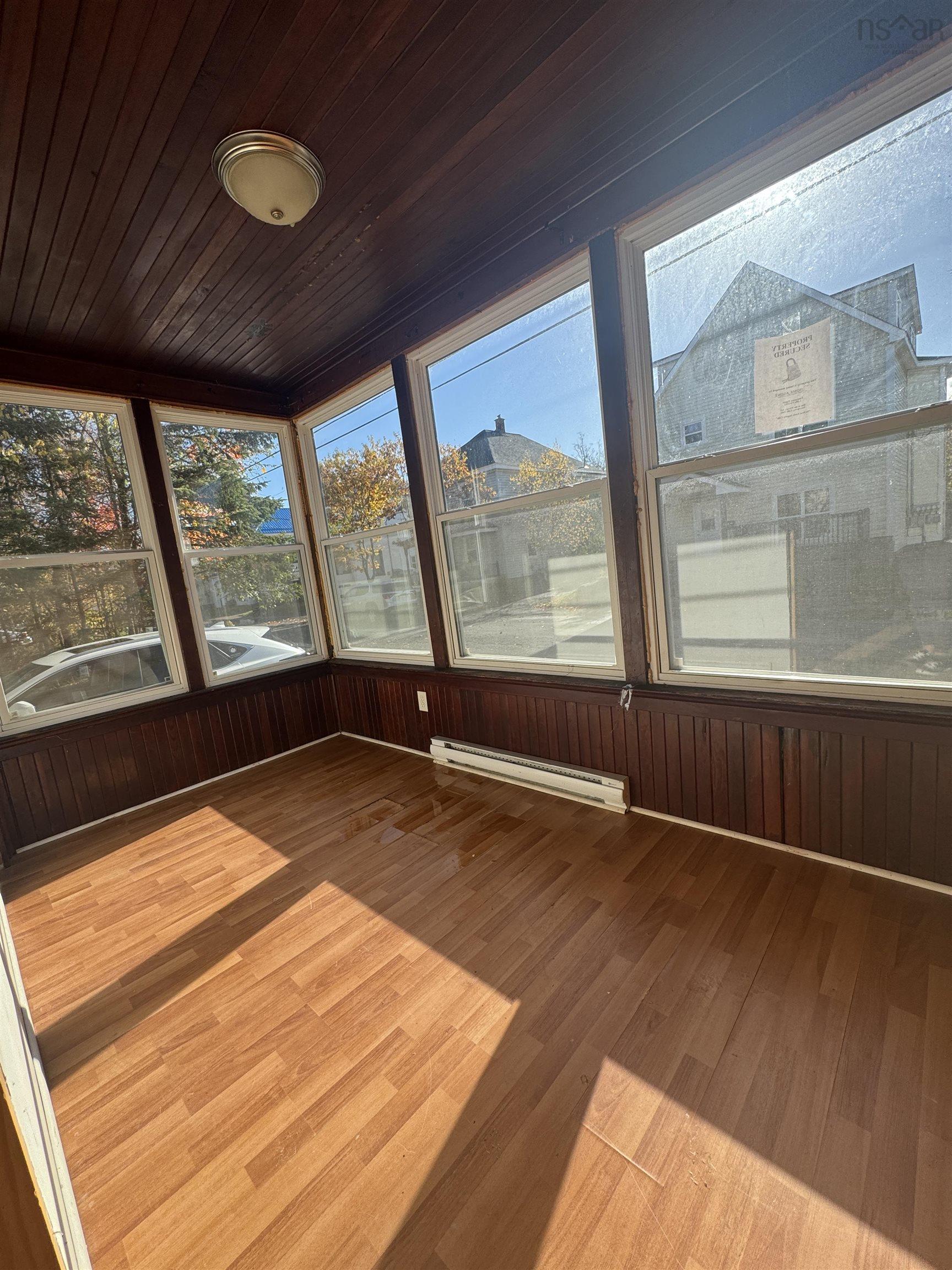 $185,000.00: 13 Centre Street, Truro