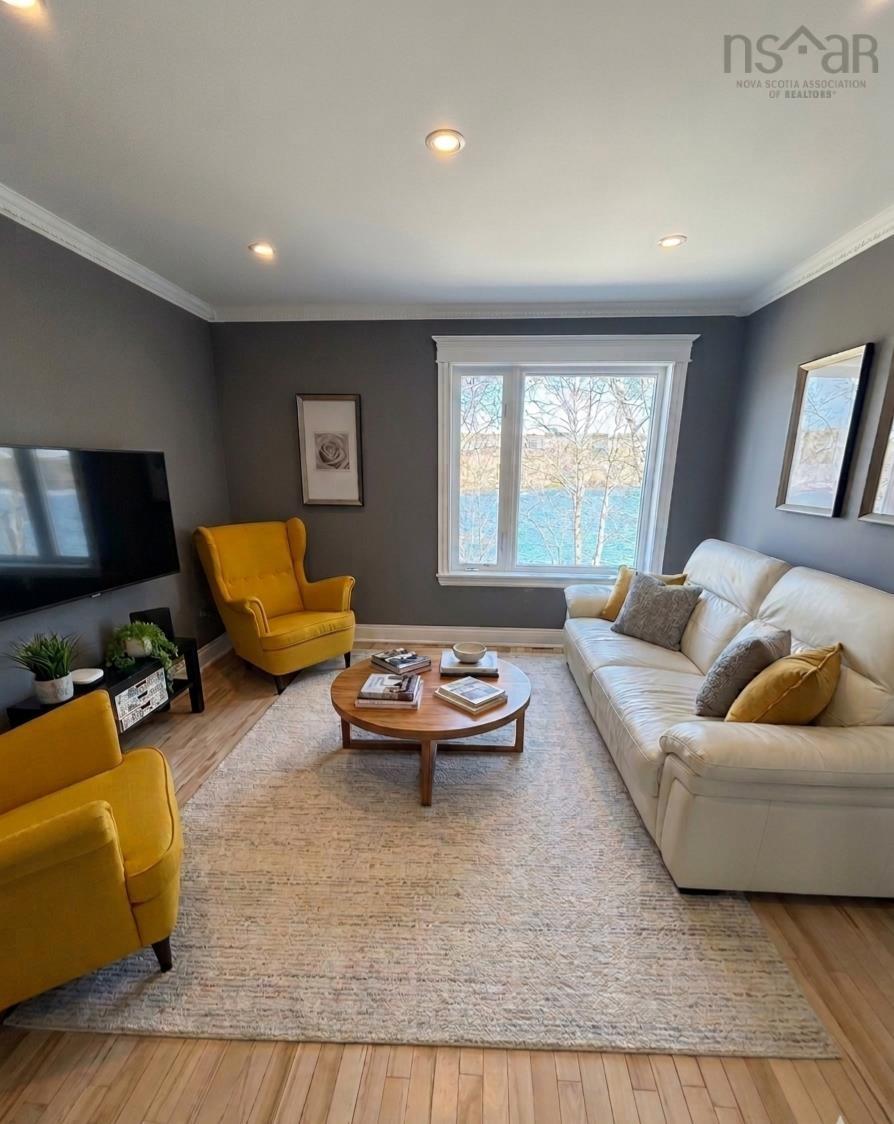 $949,900.00: 42 Diana Grace Avenue, Dartmouth