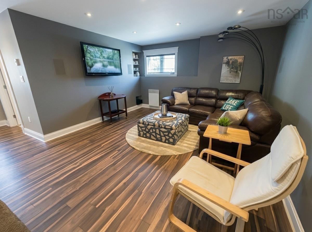 $949,900.00: 42 Diana Grace Avenue, Dartmouth