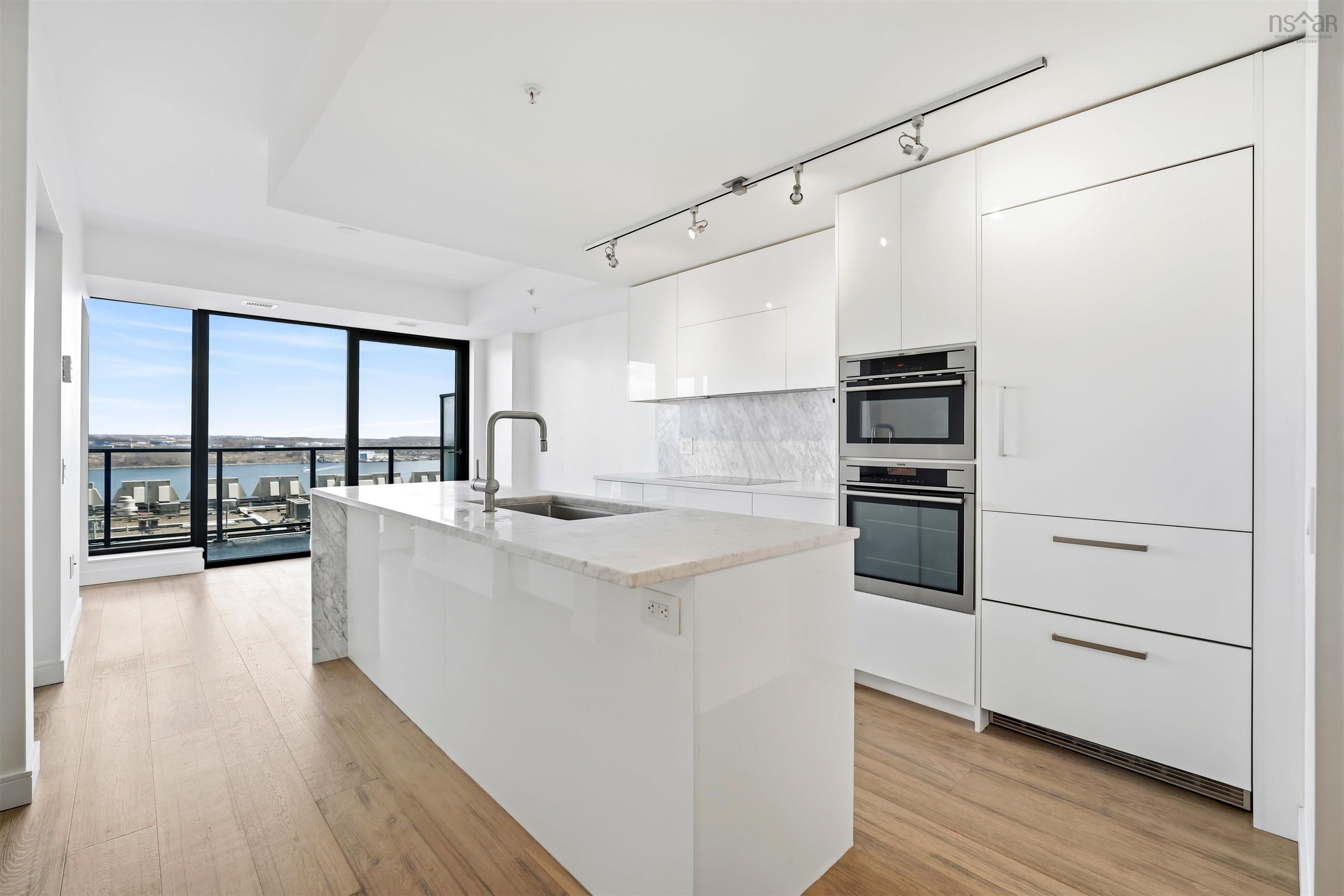 $729,000.00: 1705 1650 Granville Street, Halifax