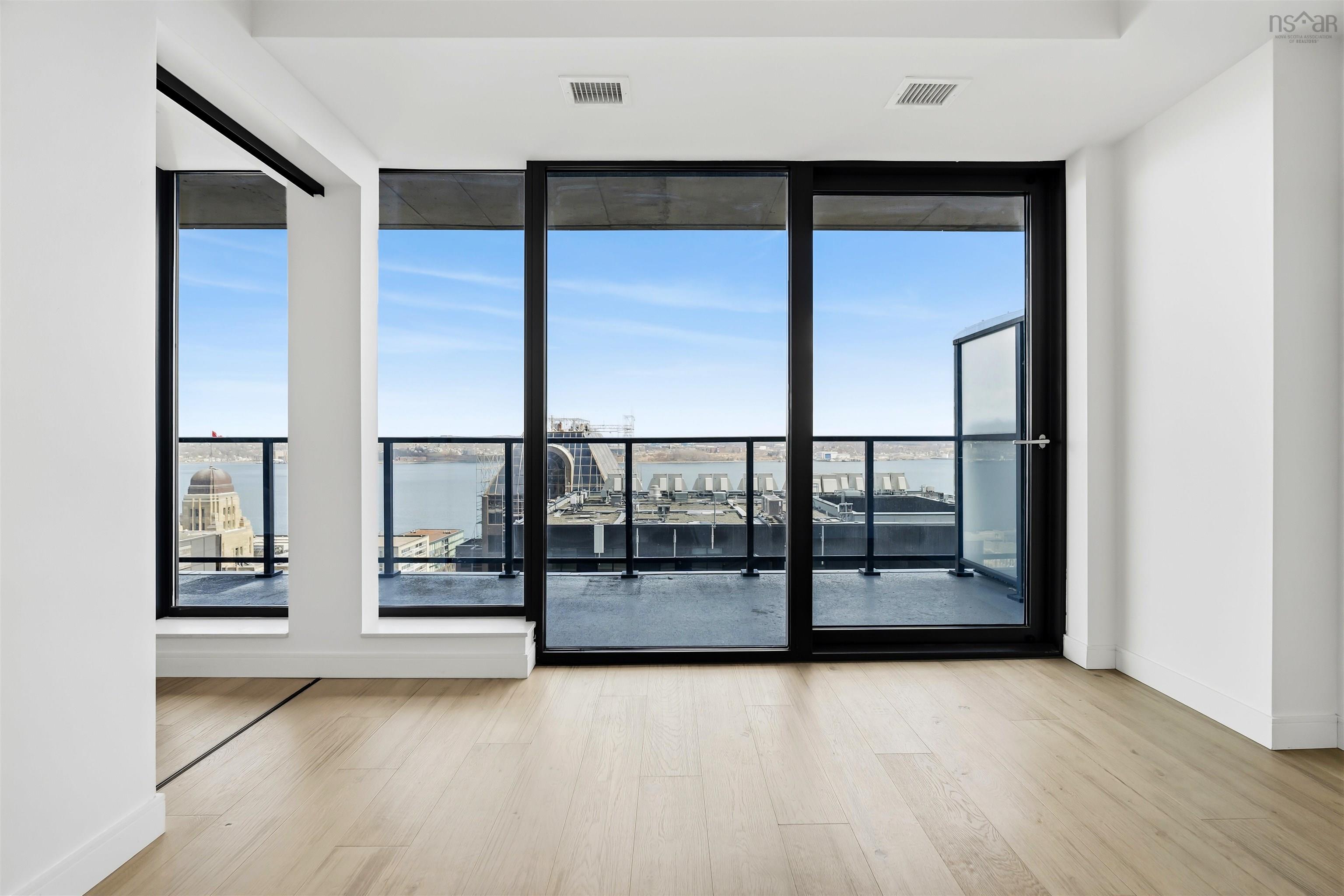 $729,000.00: 1705 1650 Granville Street, Halifax