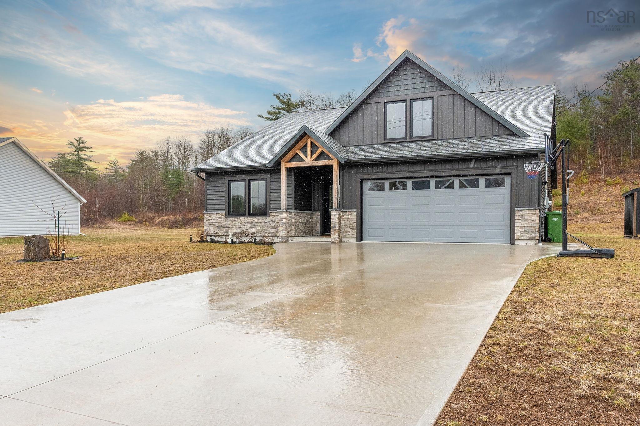 $642,900.00: 178 Rivercrest Lane, Greenwood