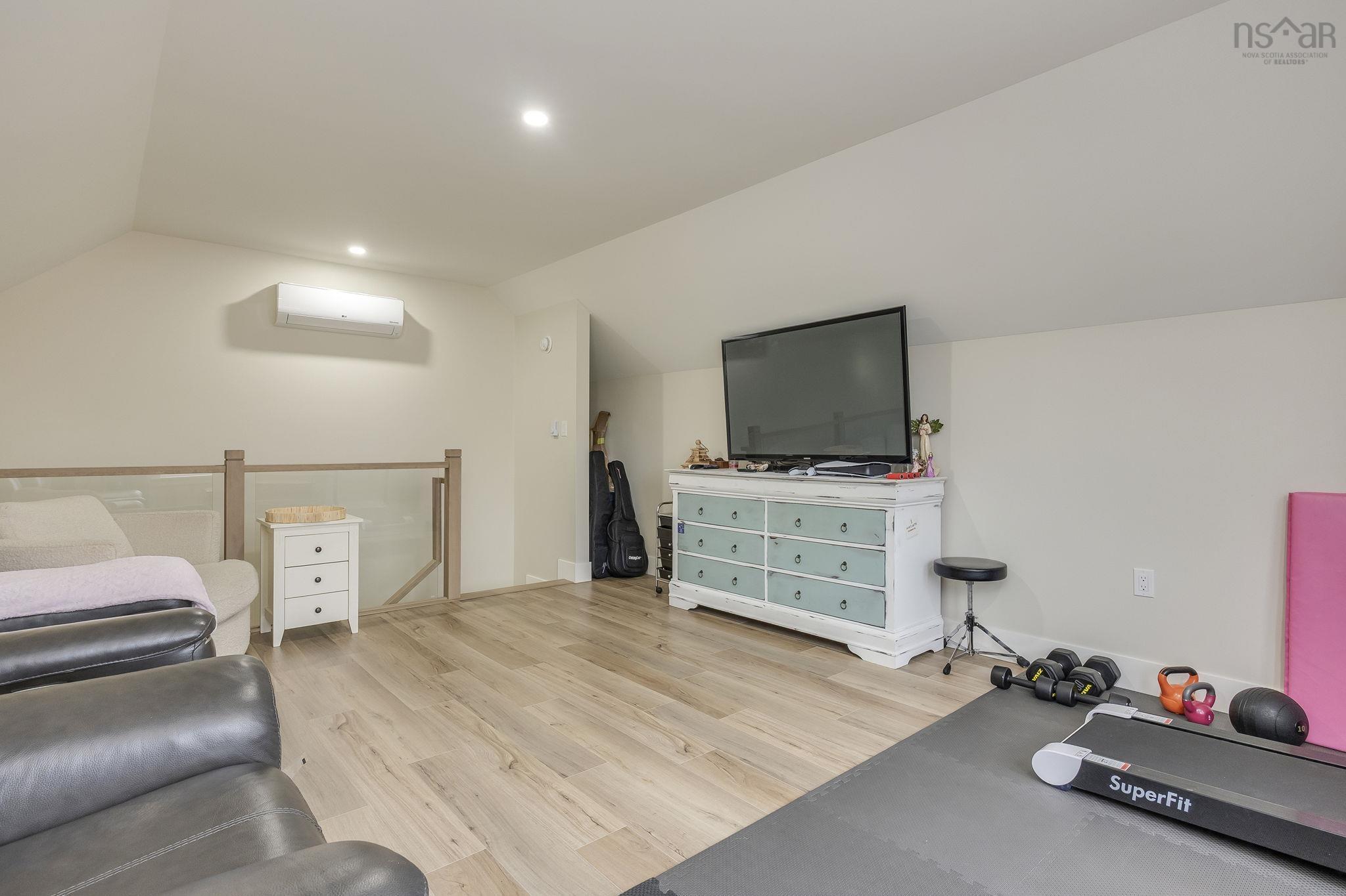 $642,900.00: 178 Rivercrest Lane, Greenwood