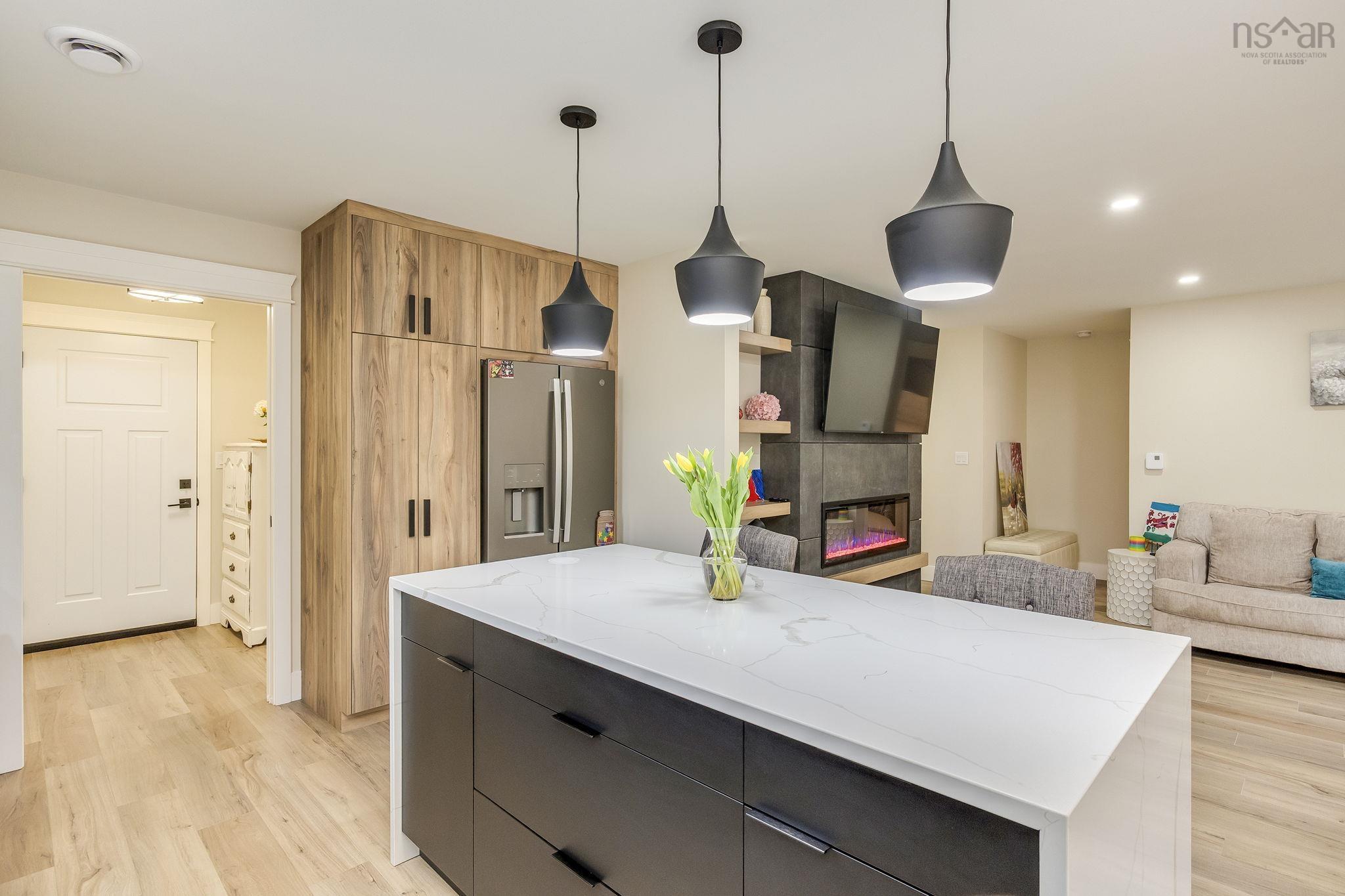 $642,900.00: 178 Rivercrest Lane, Greenwood