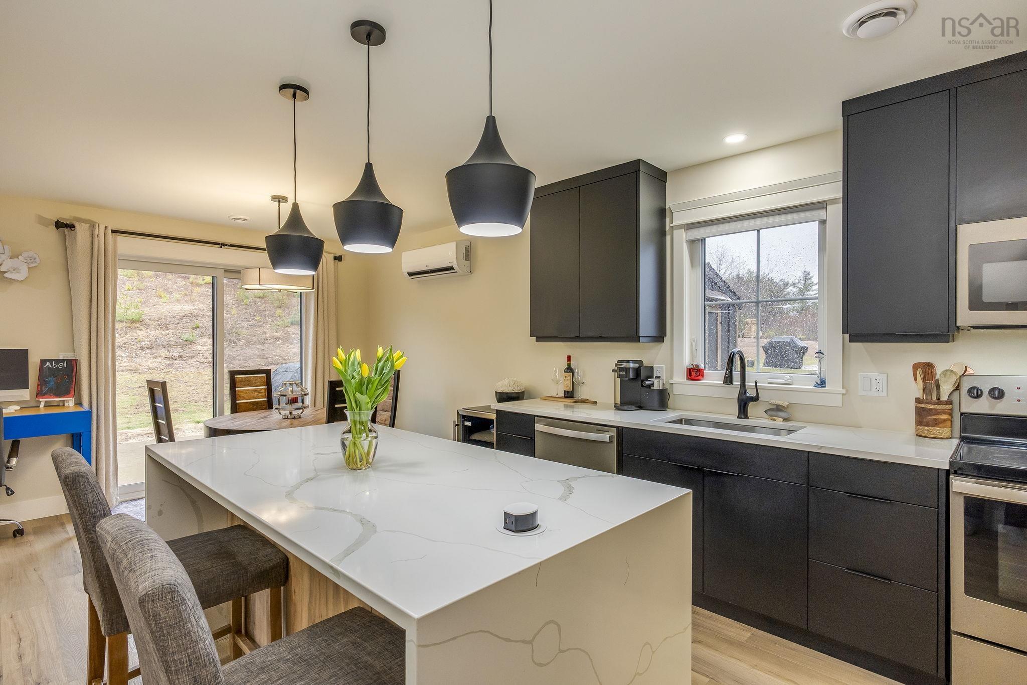 $642,900.00: 178 Rivercrest Lane, Greenwood