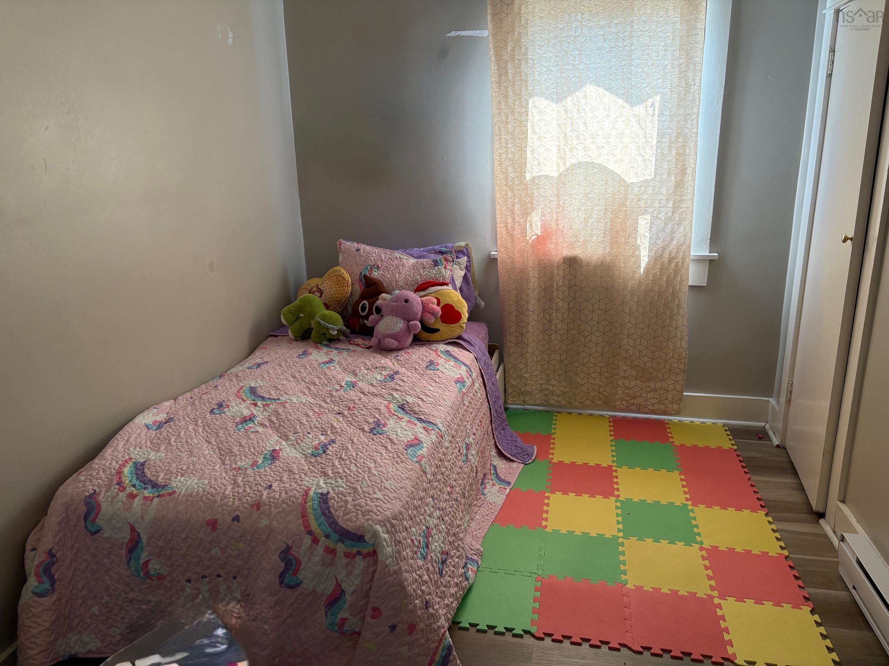 $289,900.00: 635 Faculty Drive, Greenwood